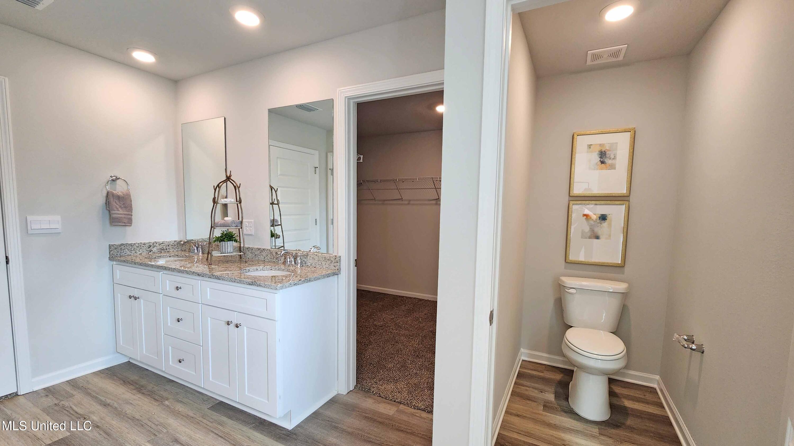 9682 Reserve Boulevard