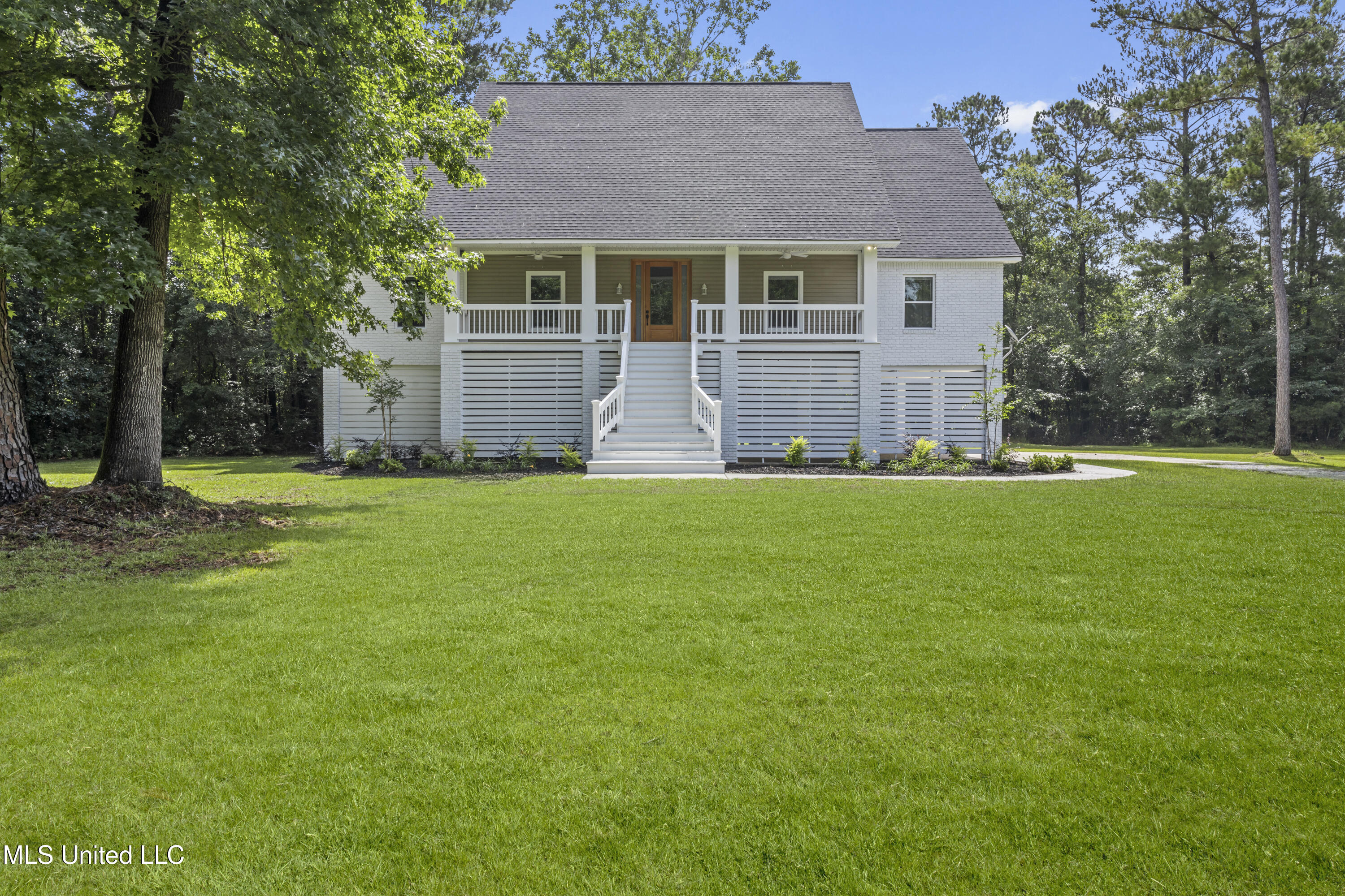 3554 Rivers Pointe Road, D'Iberville