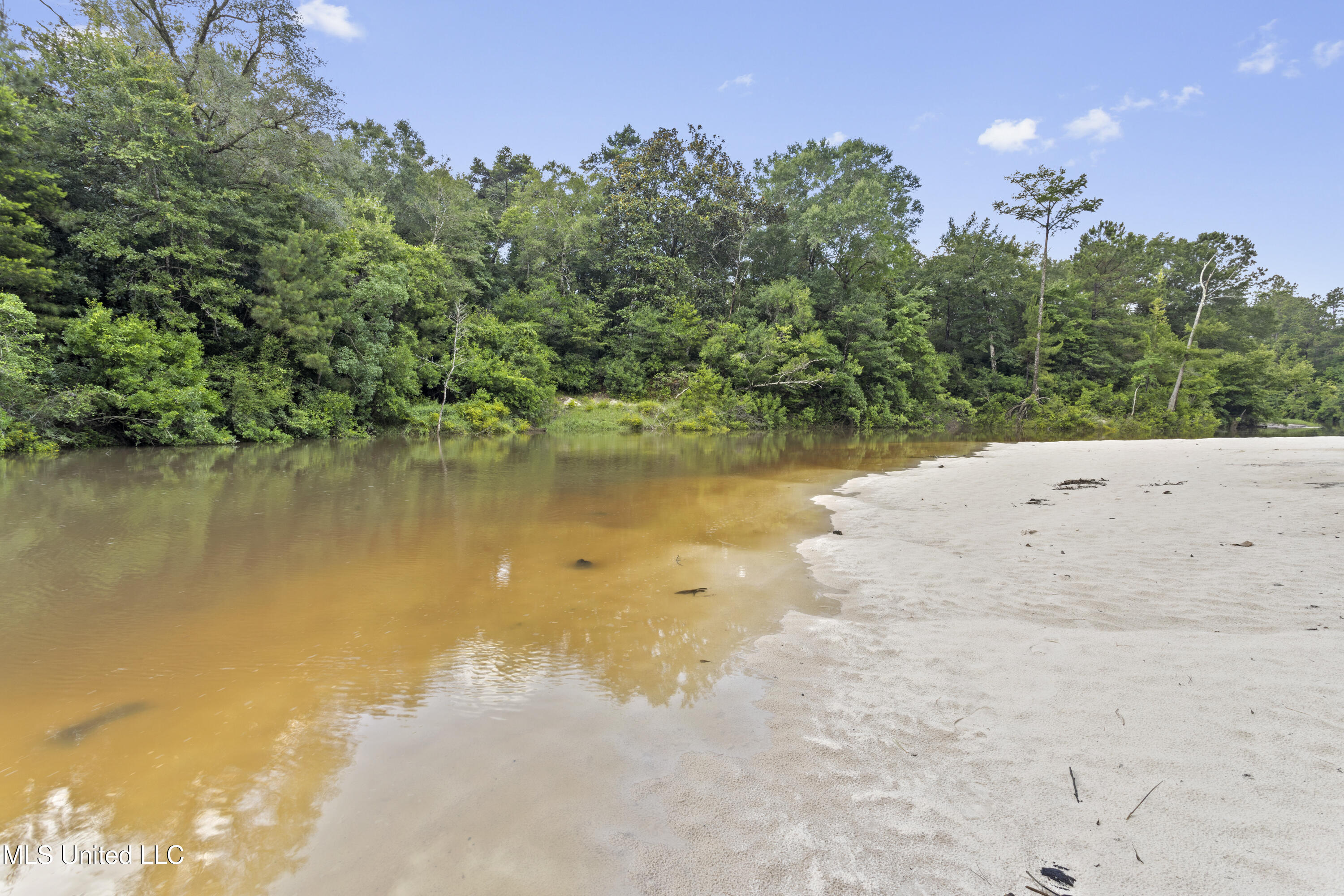 3554 Rivers Pointe Road, D'Iberville