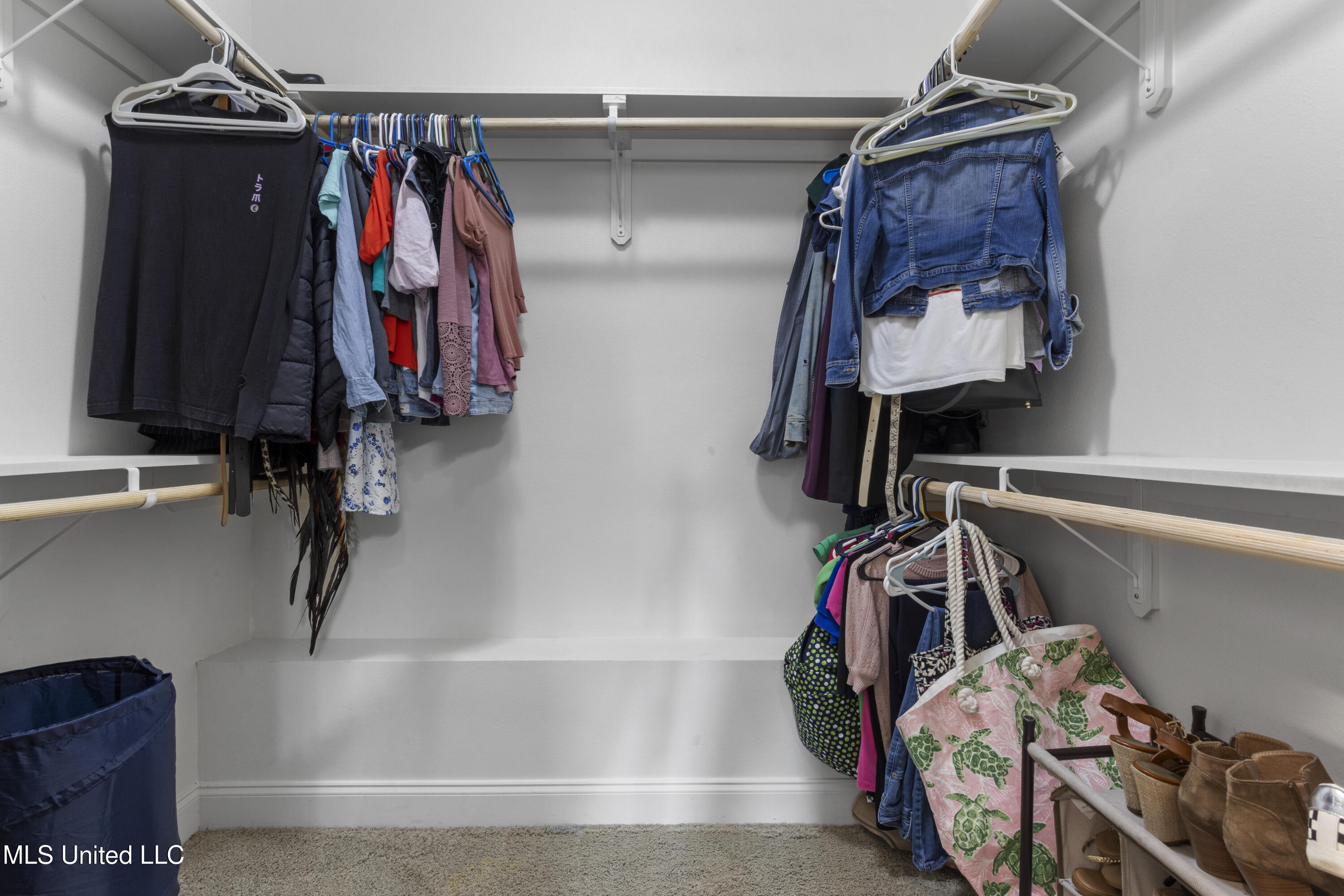 474 Palm Breeze Drive