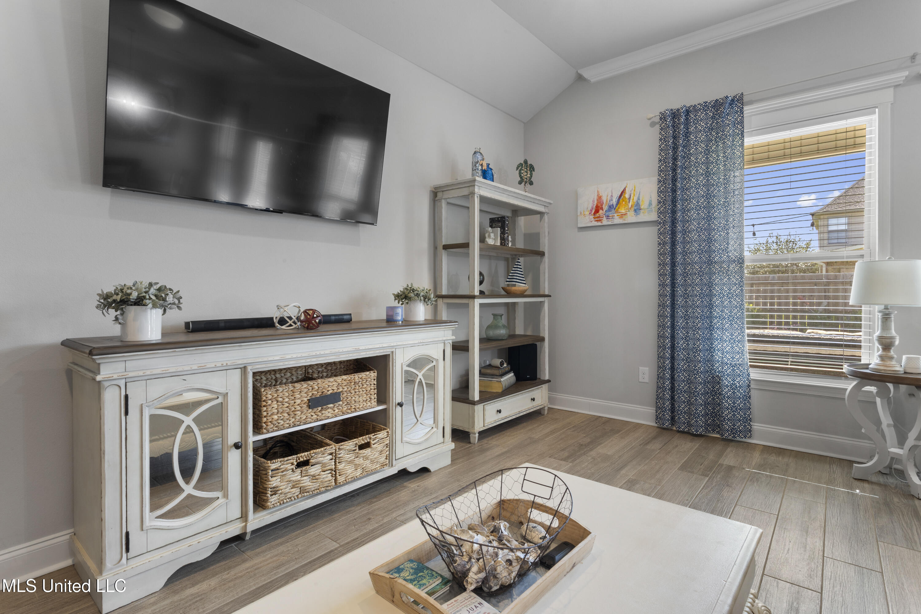 474 Palm Breeze Drive