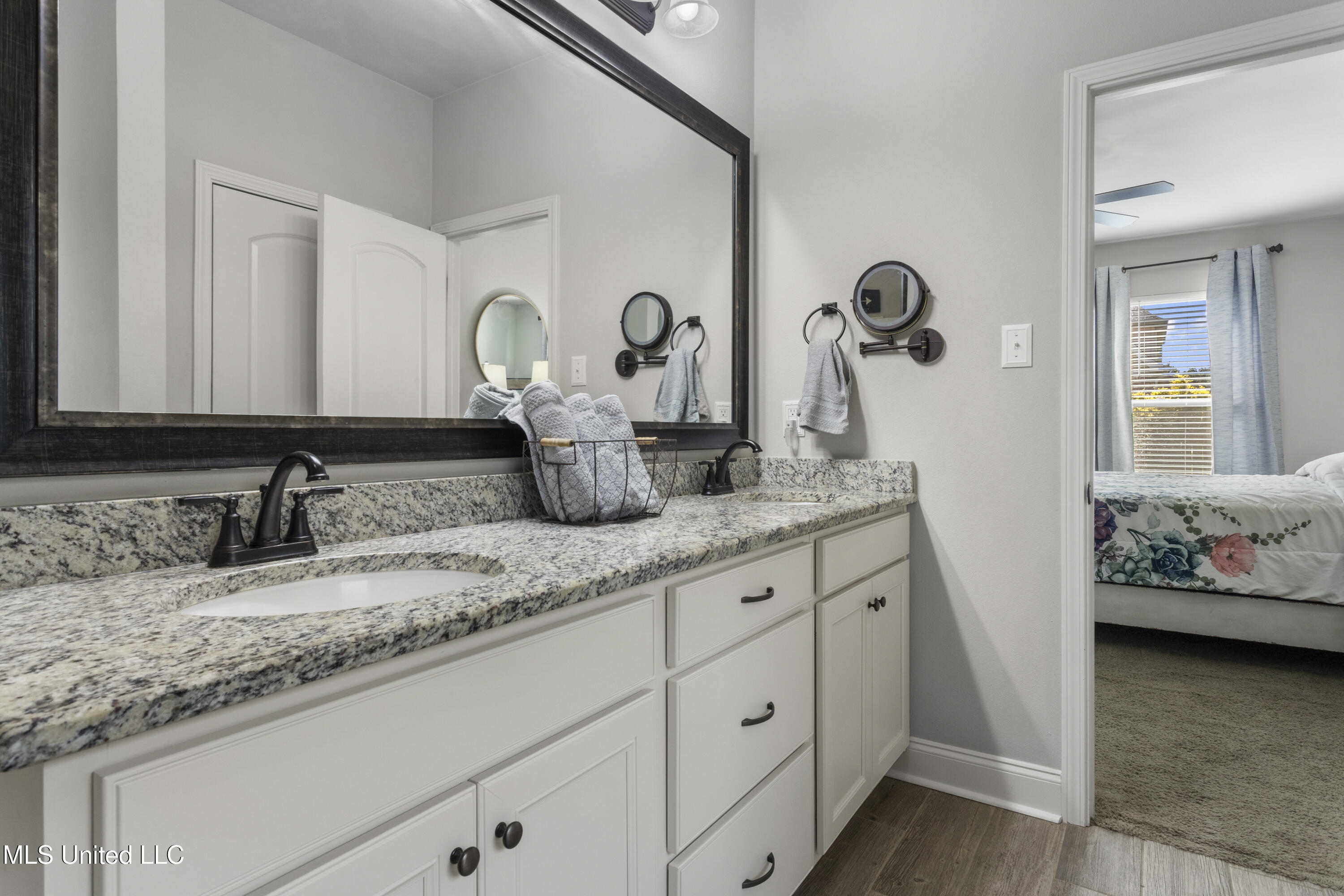 474 Palm Breeze Drive