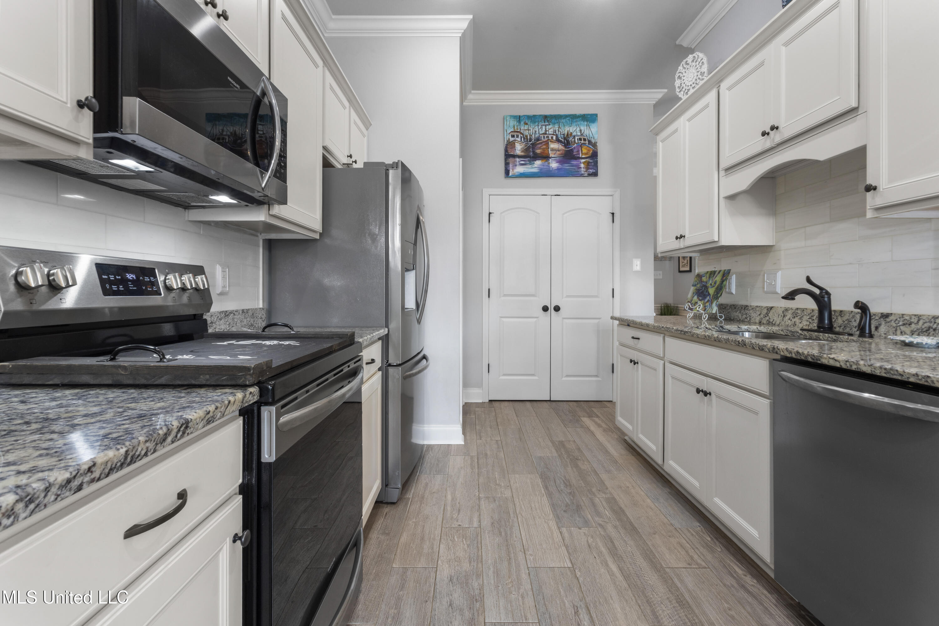 474 Palm Breeze Drive