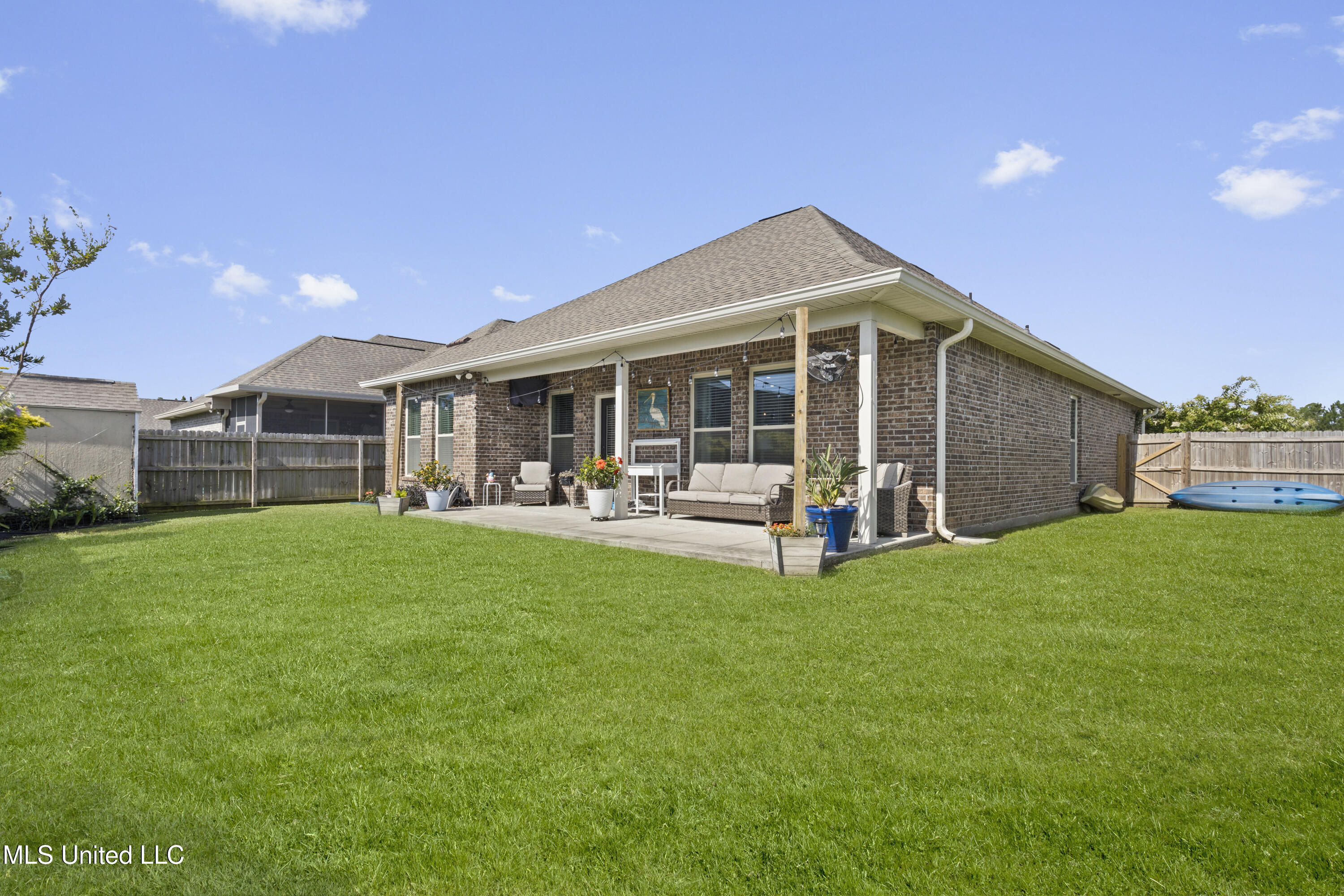 474 Palm Breeze Drive