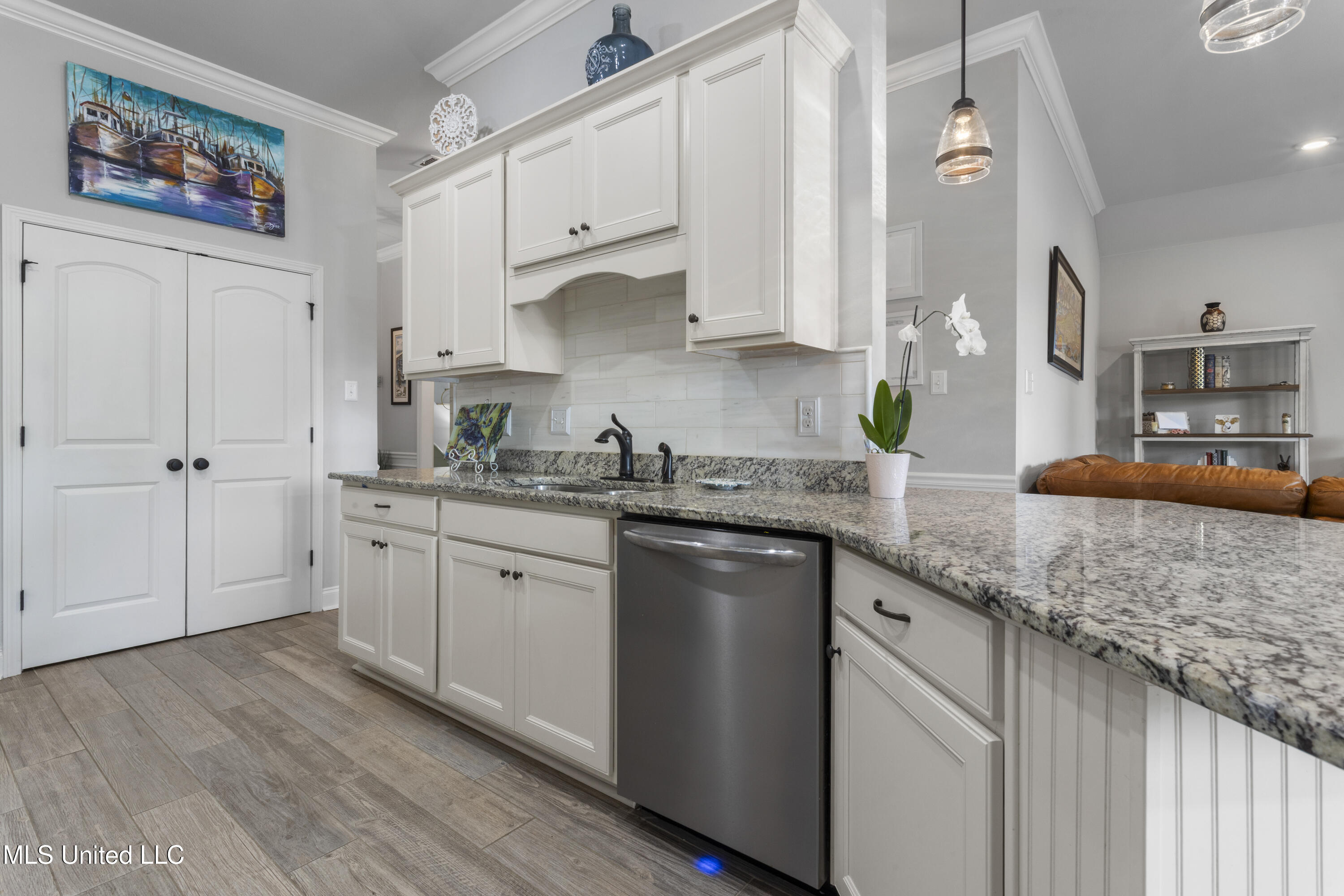 474 Palm Breeze Drive