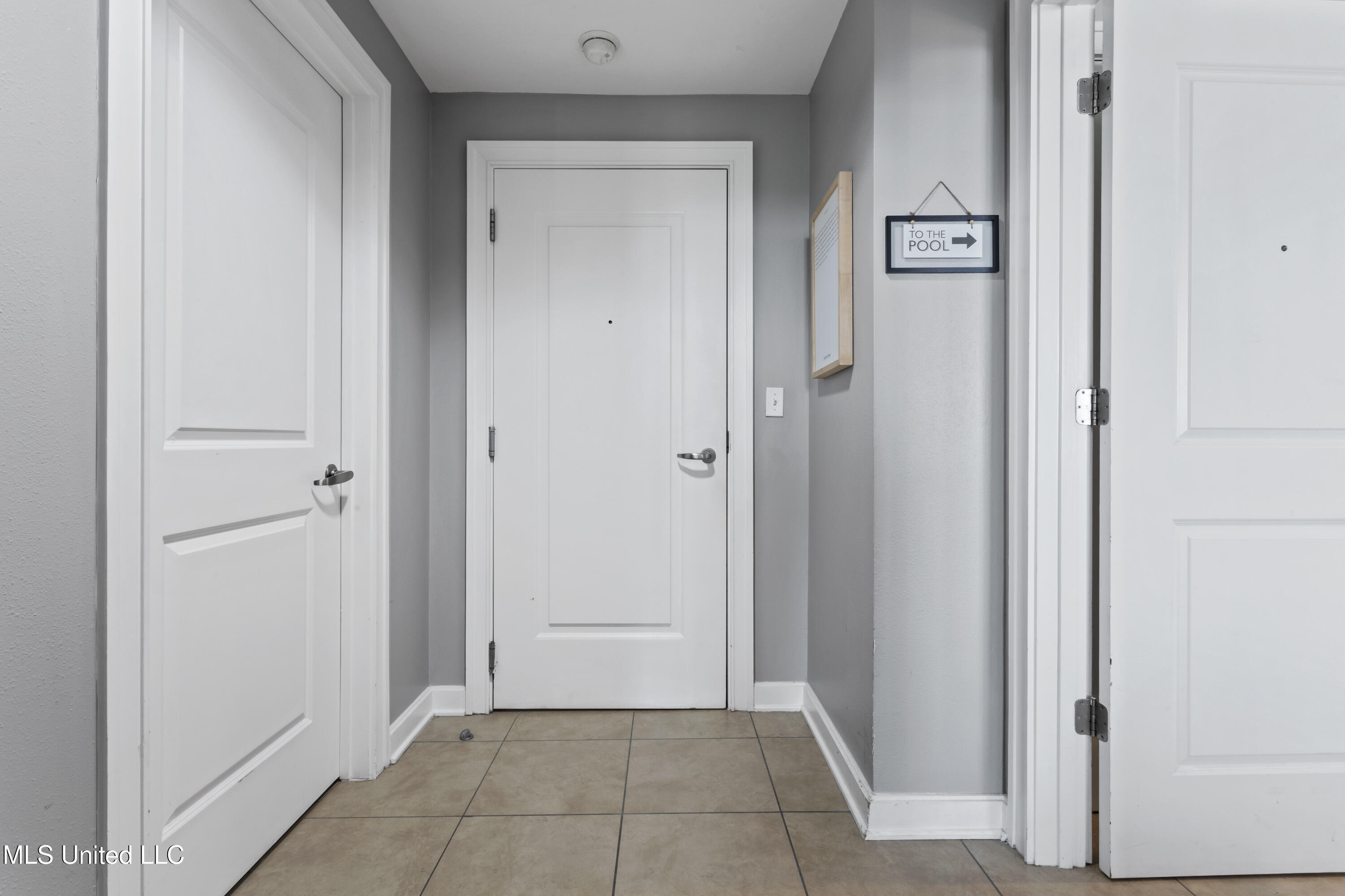 2060 Beach Boulevard, 102