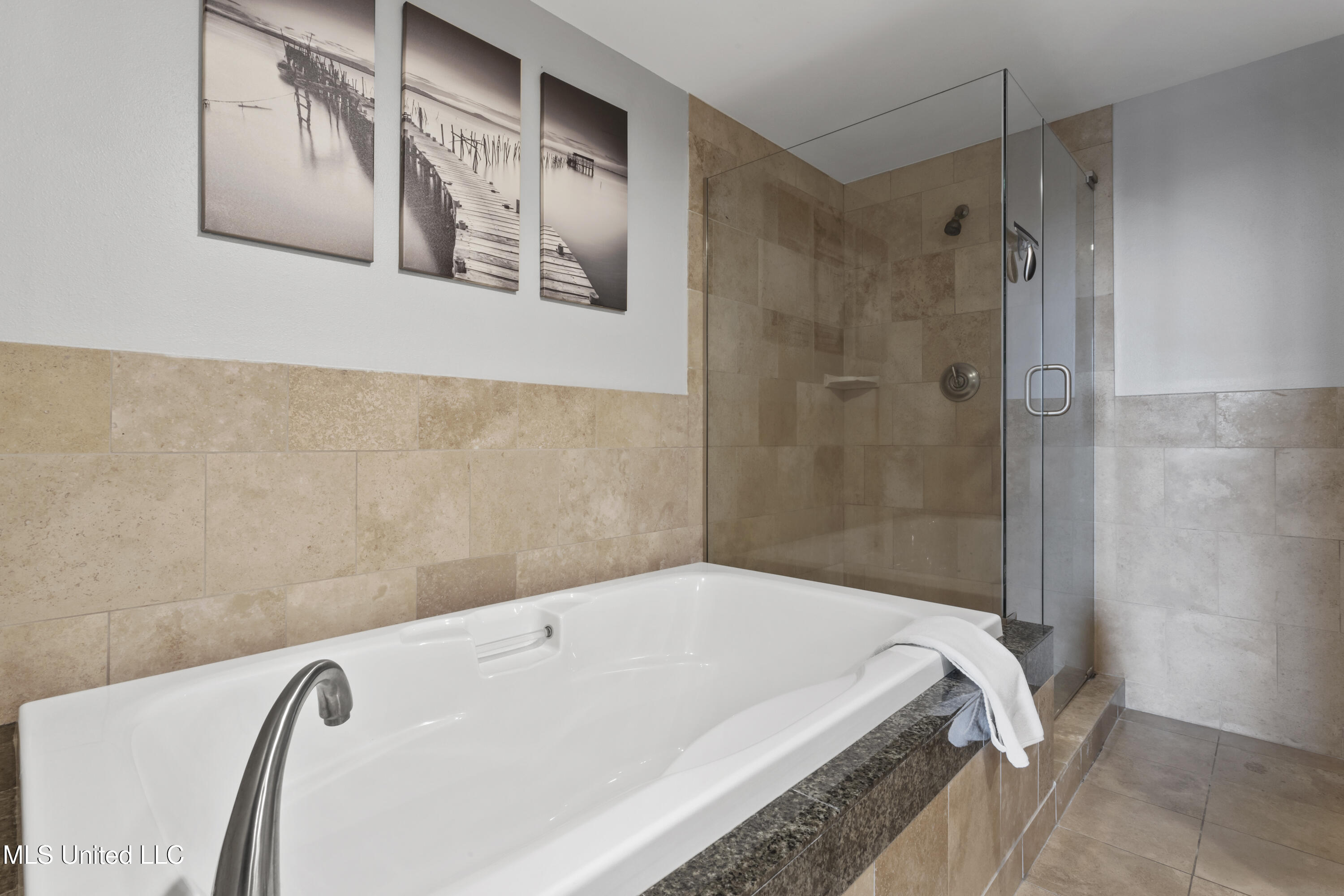 2060 Beach Boulevard, 102