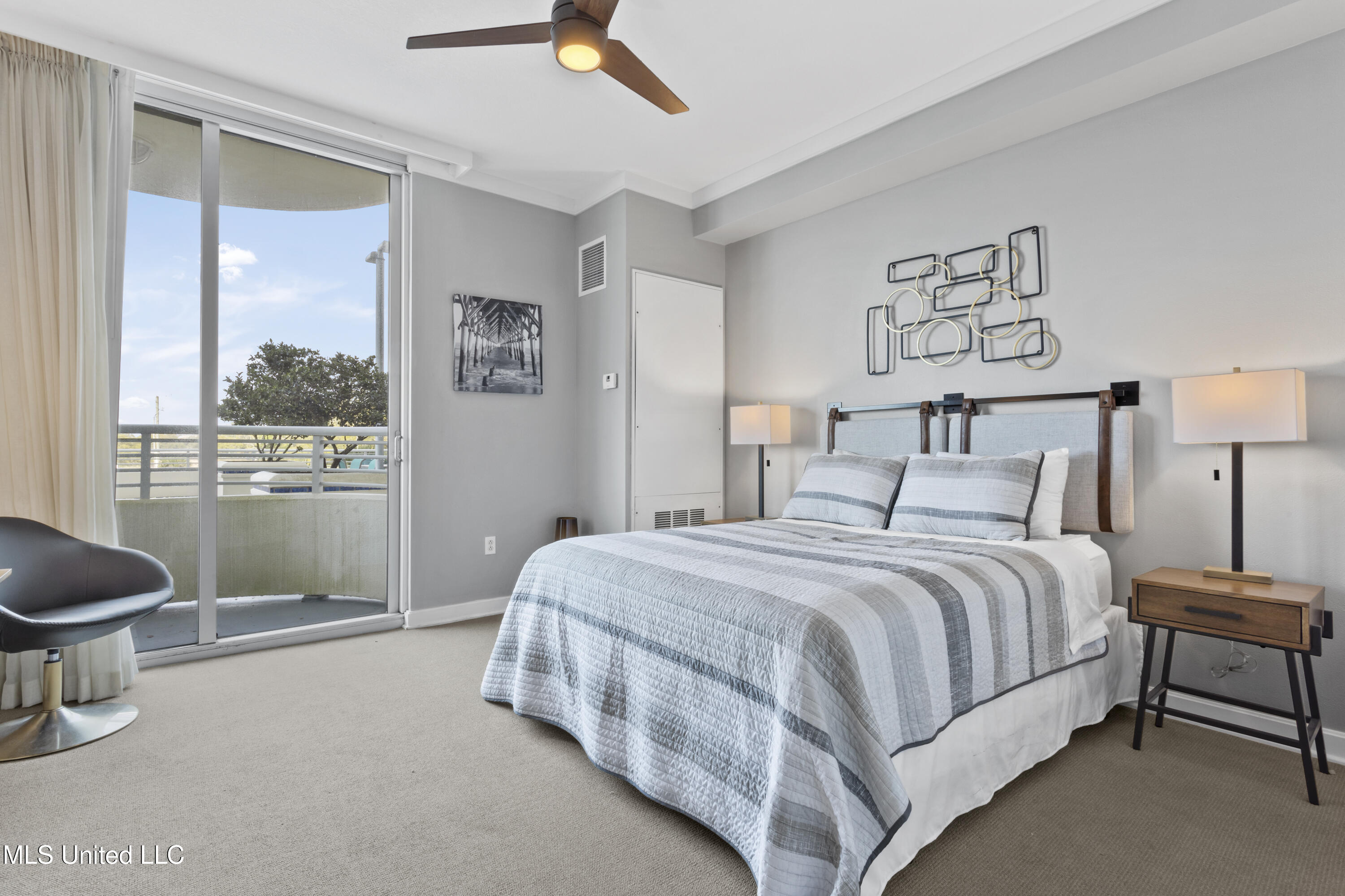 2060 Beach Boulevard, 102