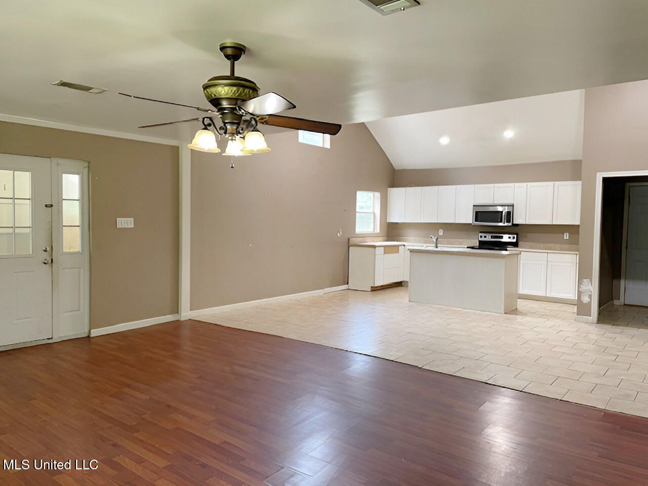 932 Saint Ann Street