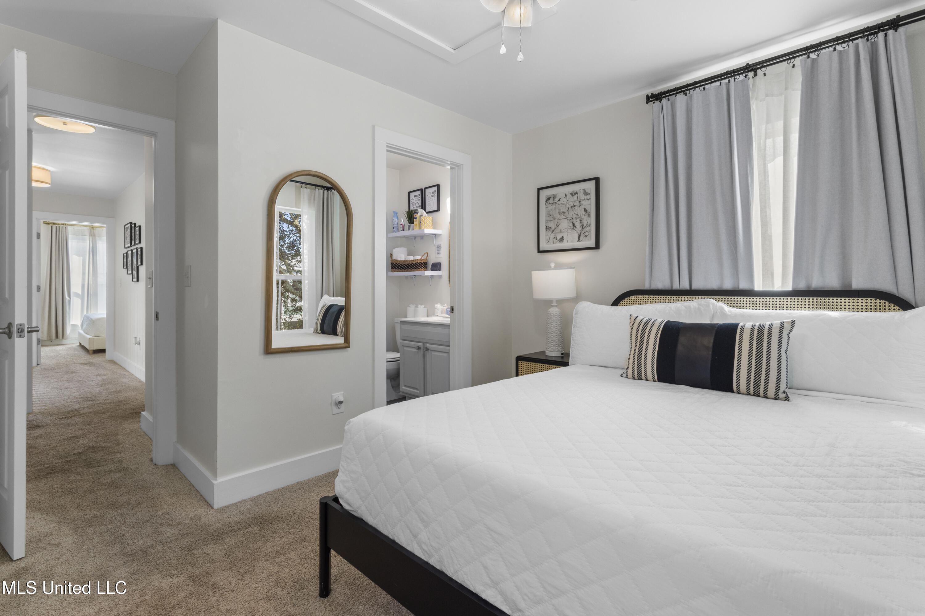 2207 Government Street, 11