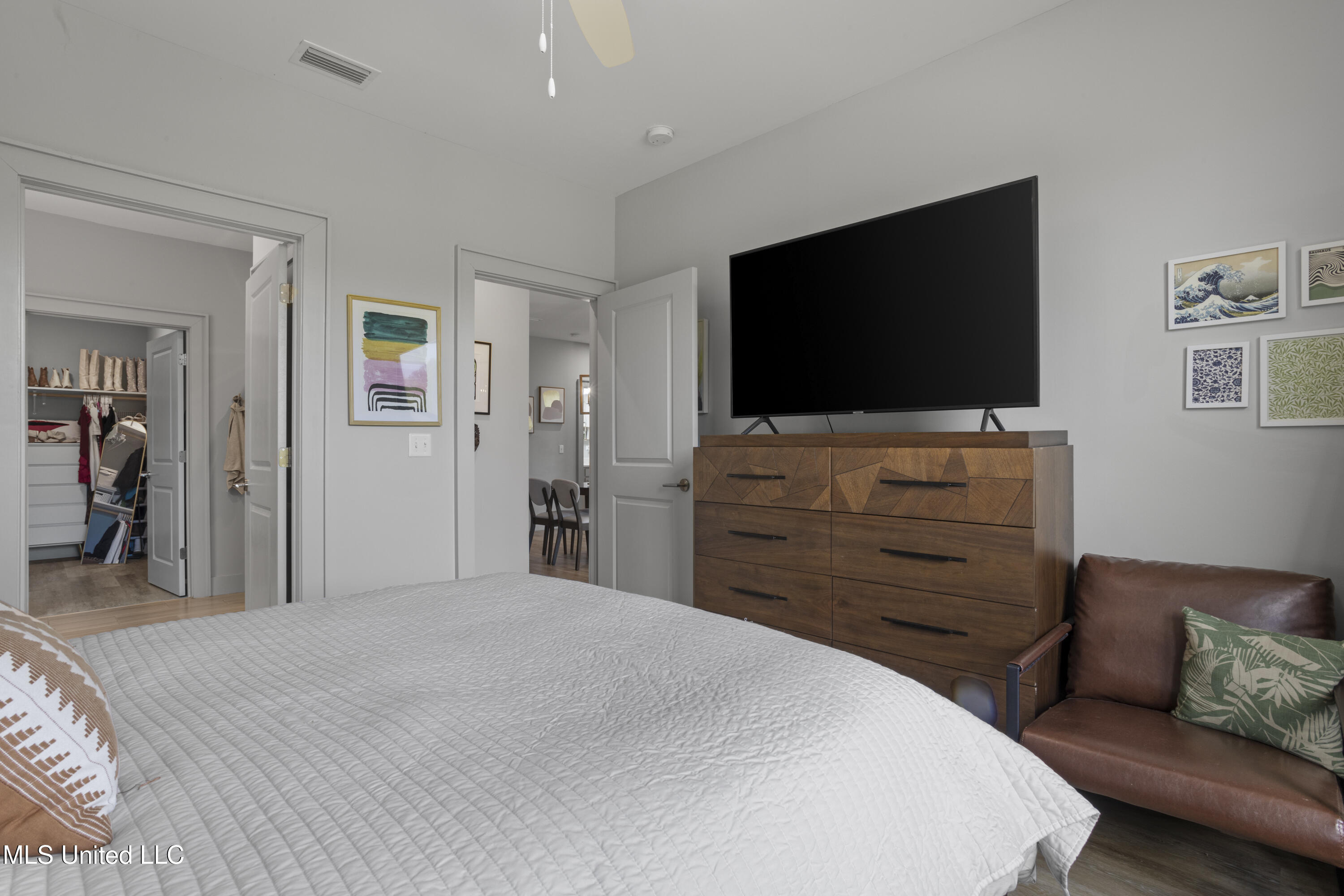 2501 Bienville Boulevard, 531