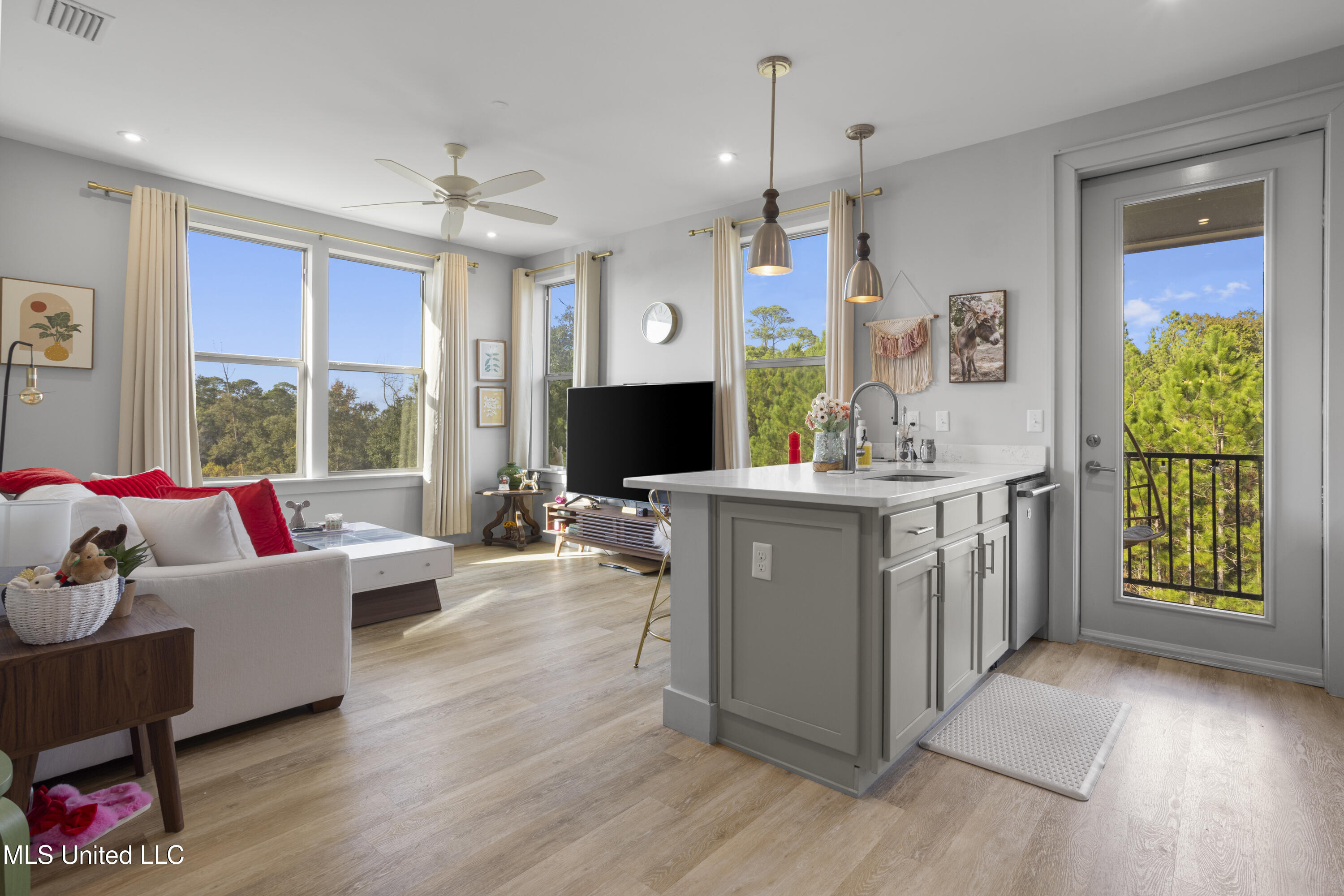 2501 Bienville Boulevard, 531