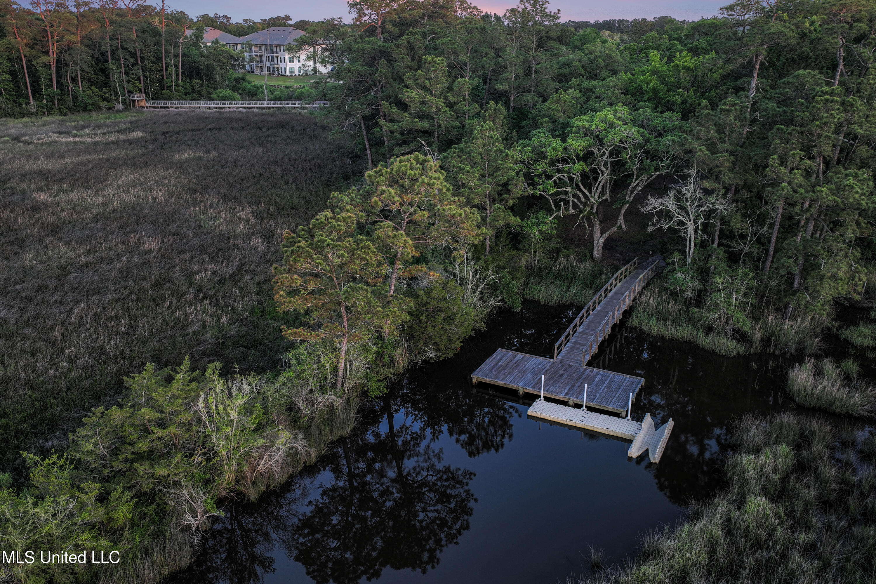 2501 Bienville Boulevard, 531