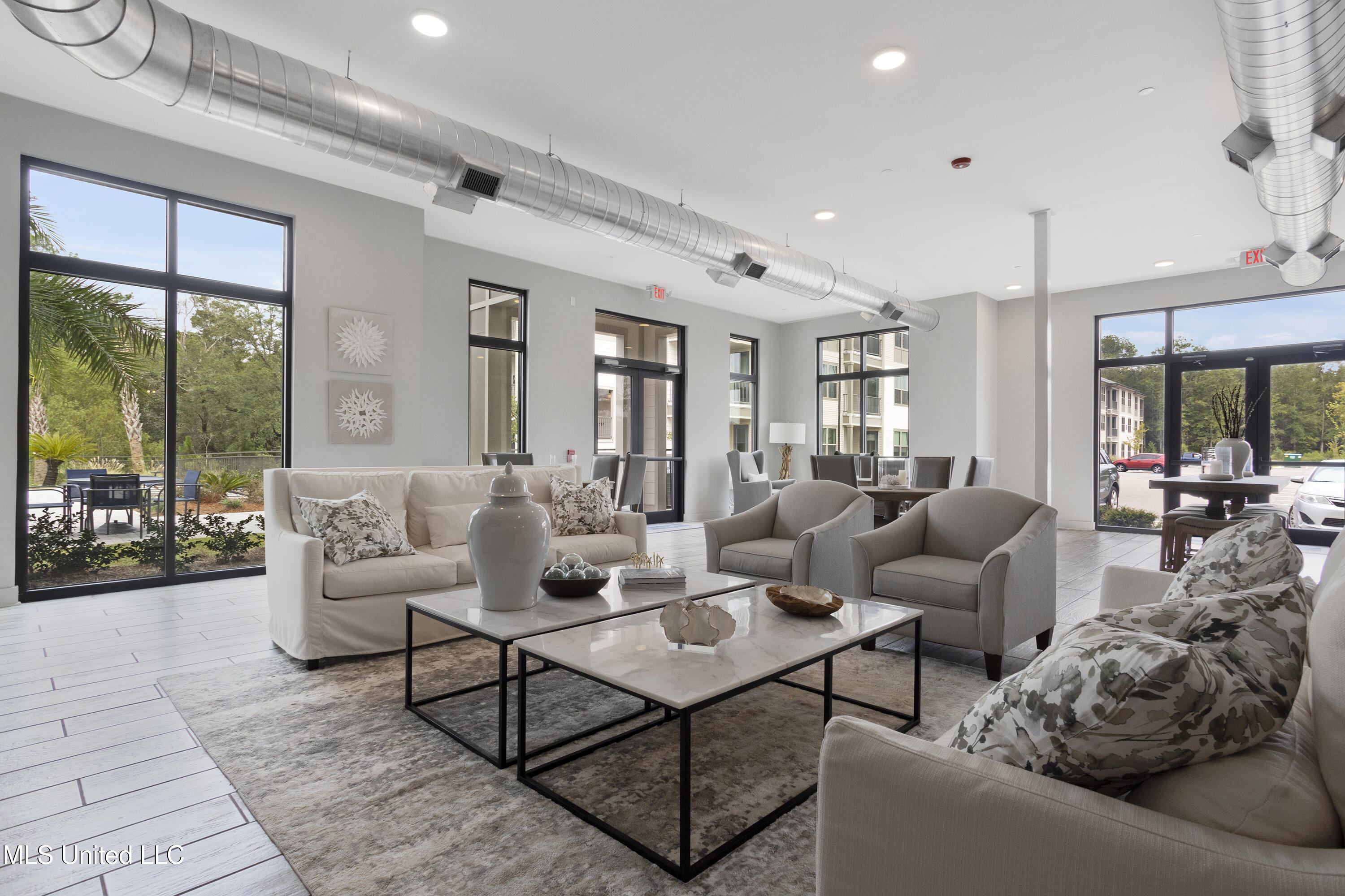 2501 Bienville Boulevard, 531