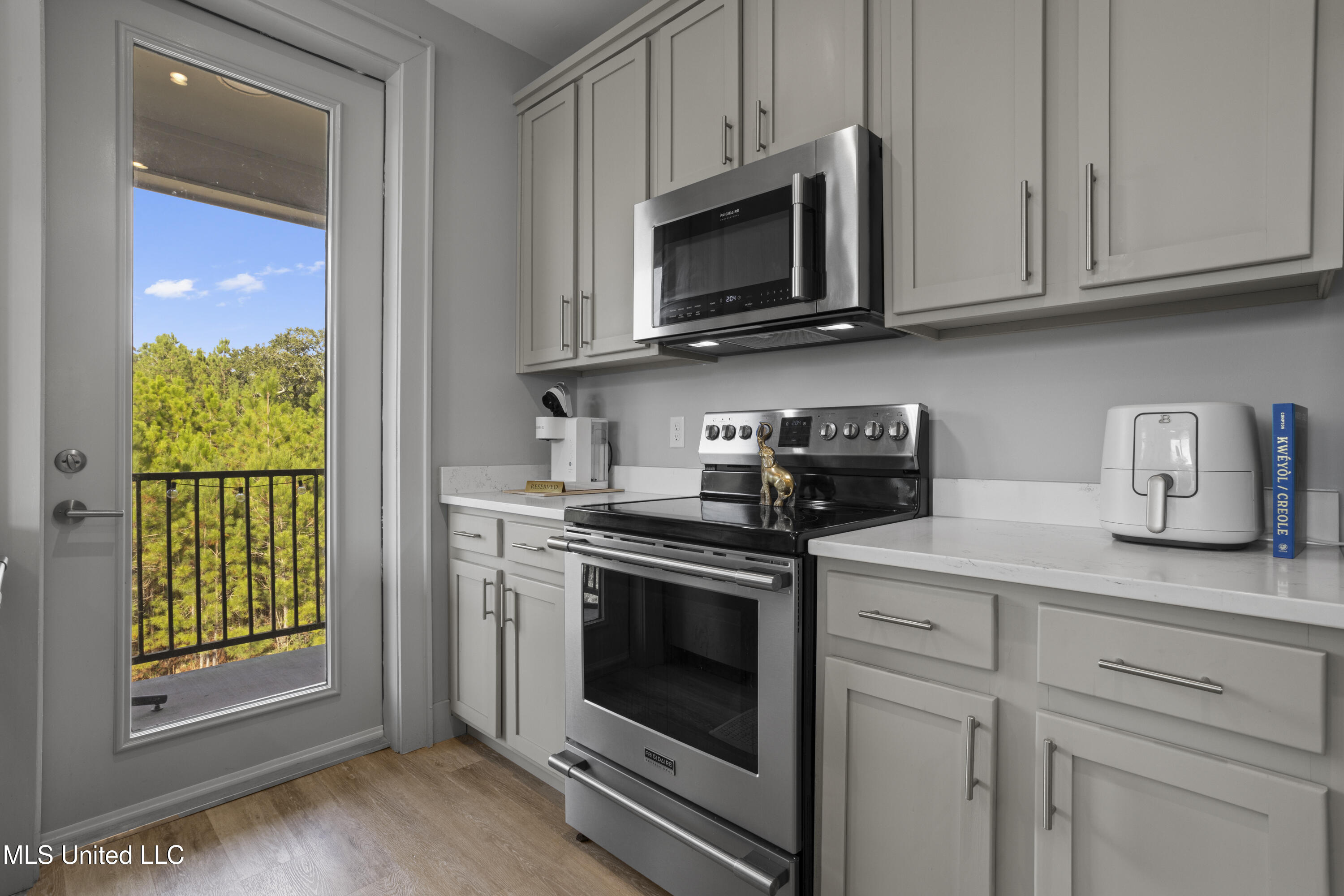 2501 Bienville Boulevard, 531