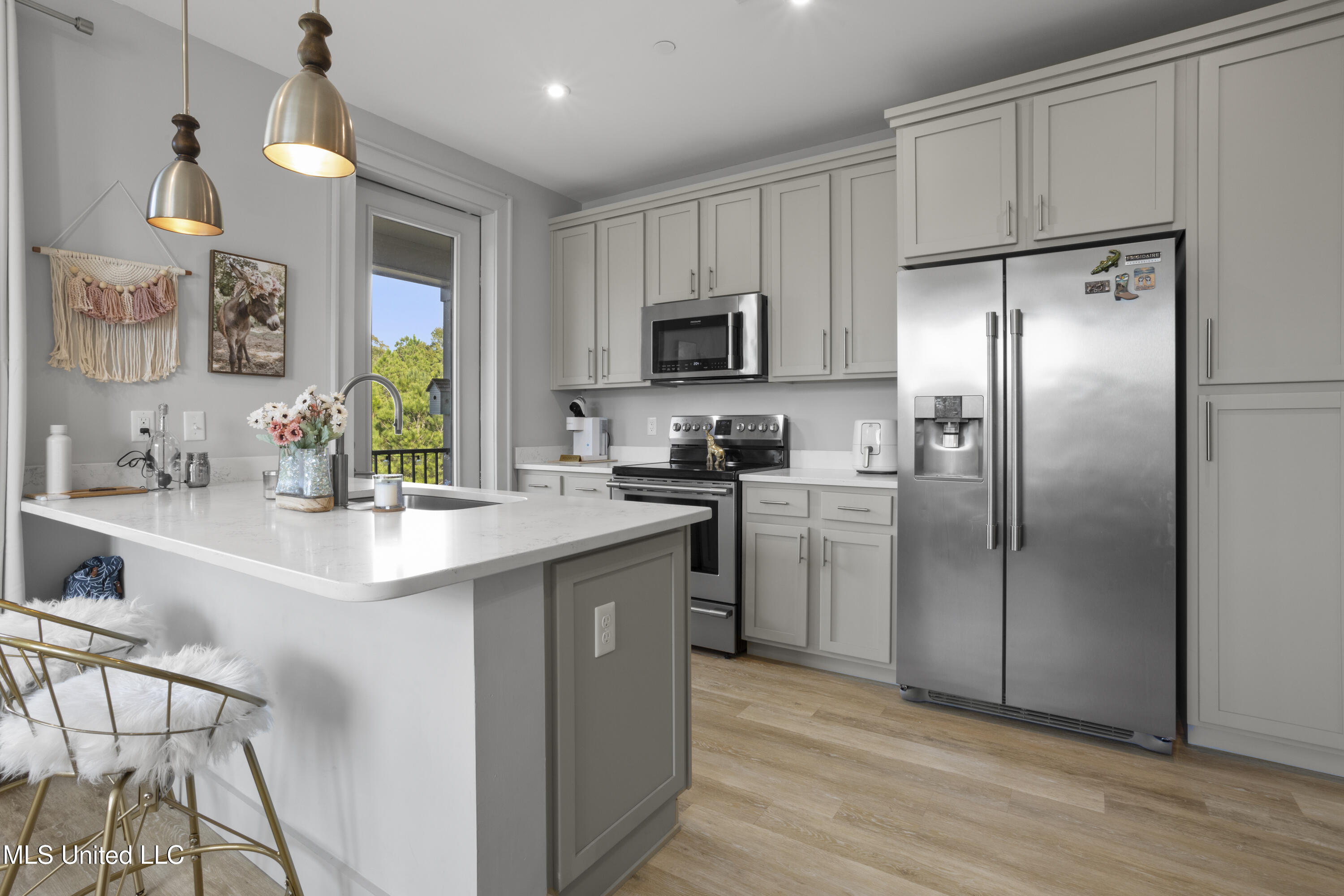 2501 Bienville Boulevard, 531