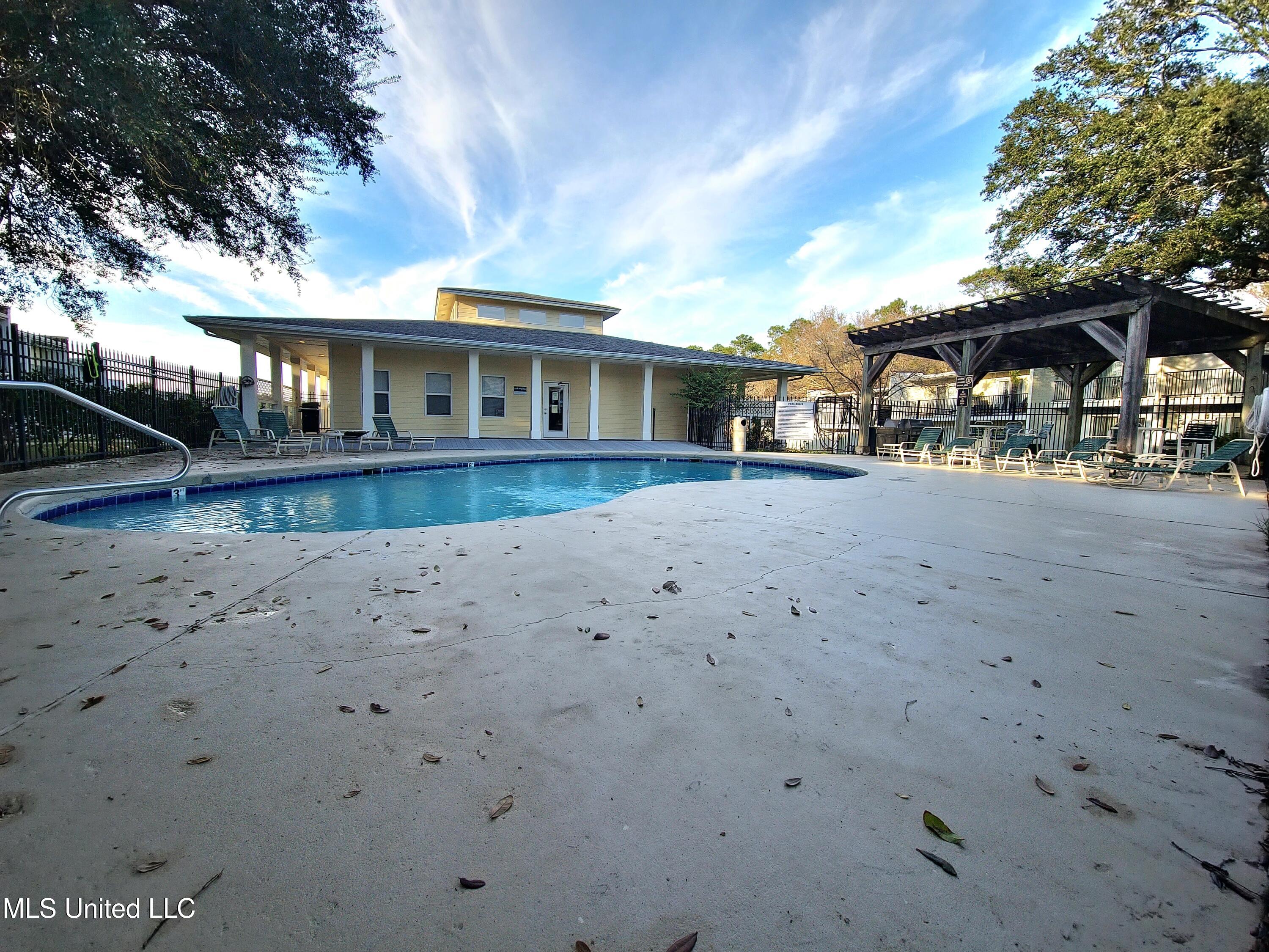 3230 Cumberland Road, 42