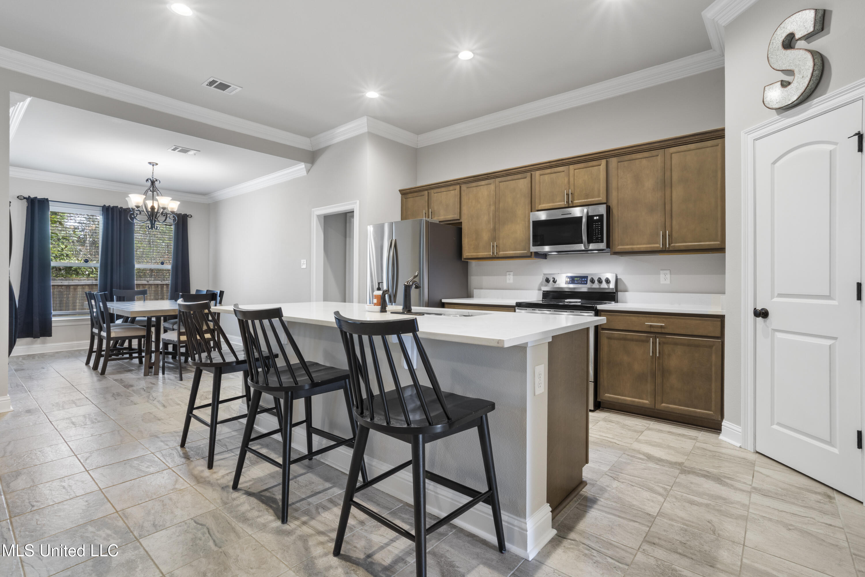 16519 Millsaps Avenue