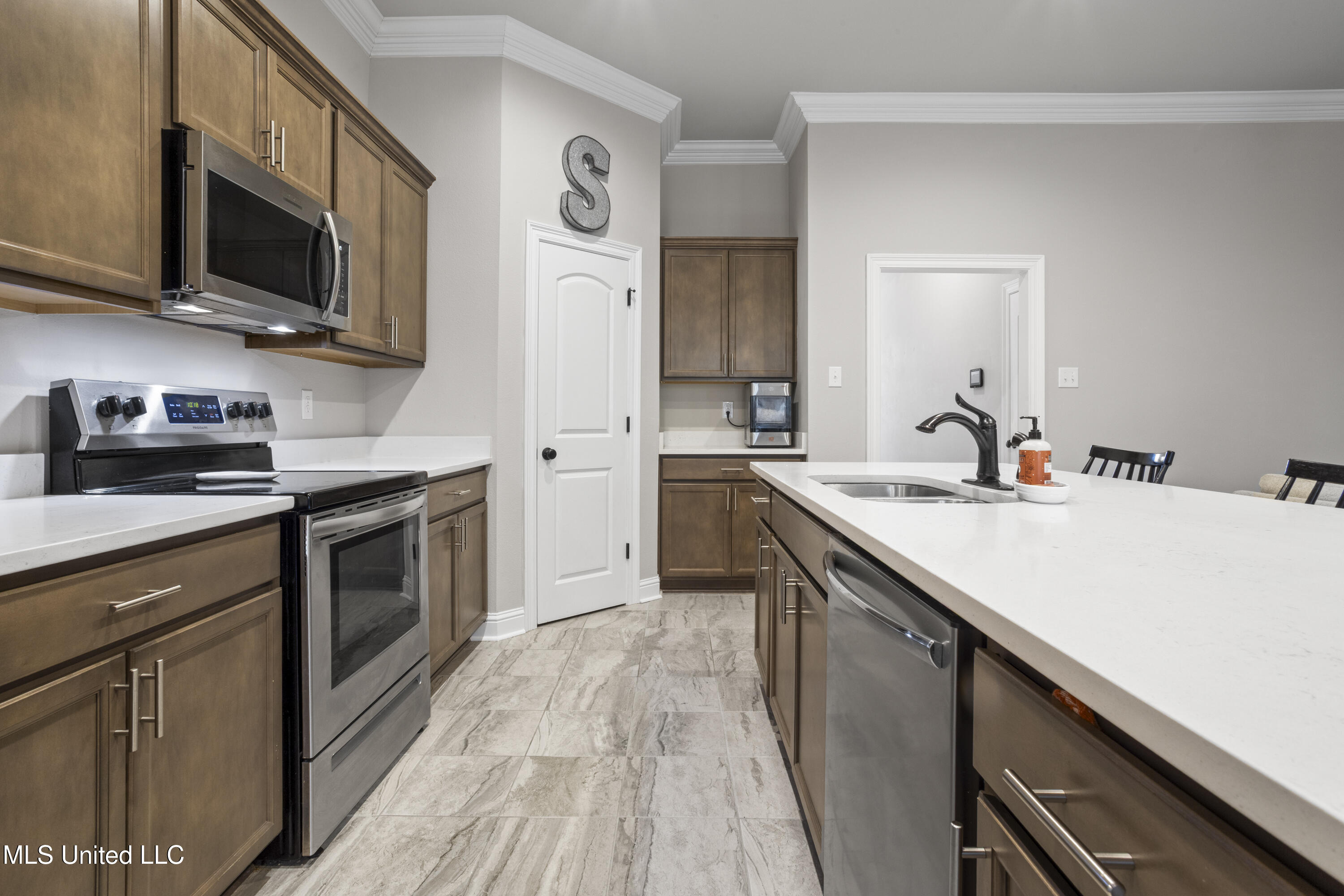 16519 Millsaps Avenue