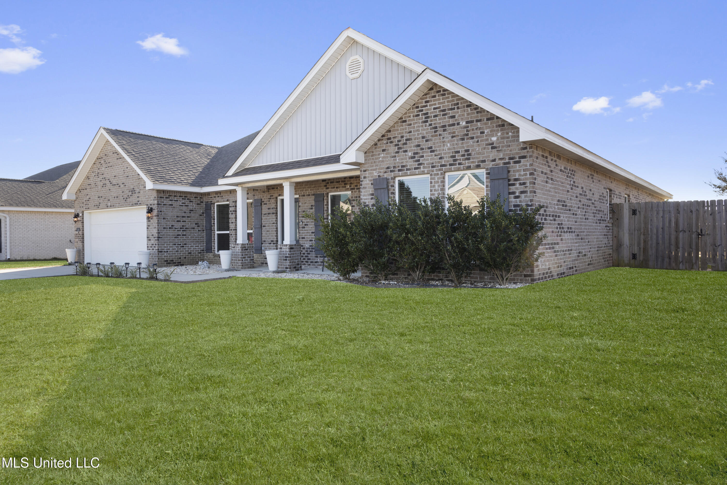 144 Saltmeadow Circle