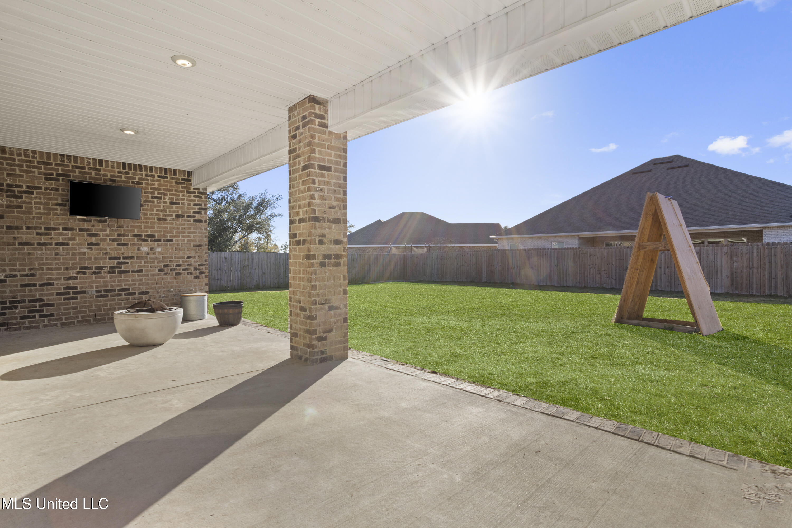 144 Saltmeadow Circle