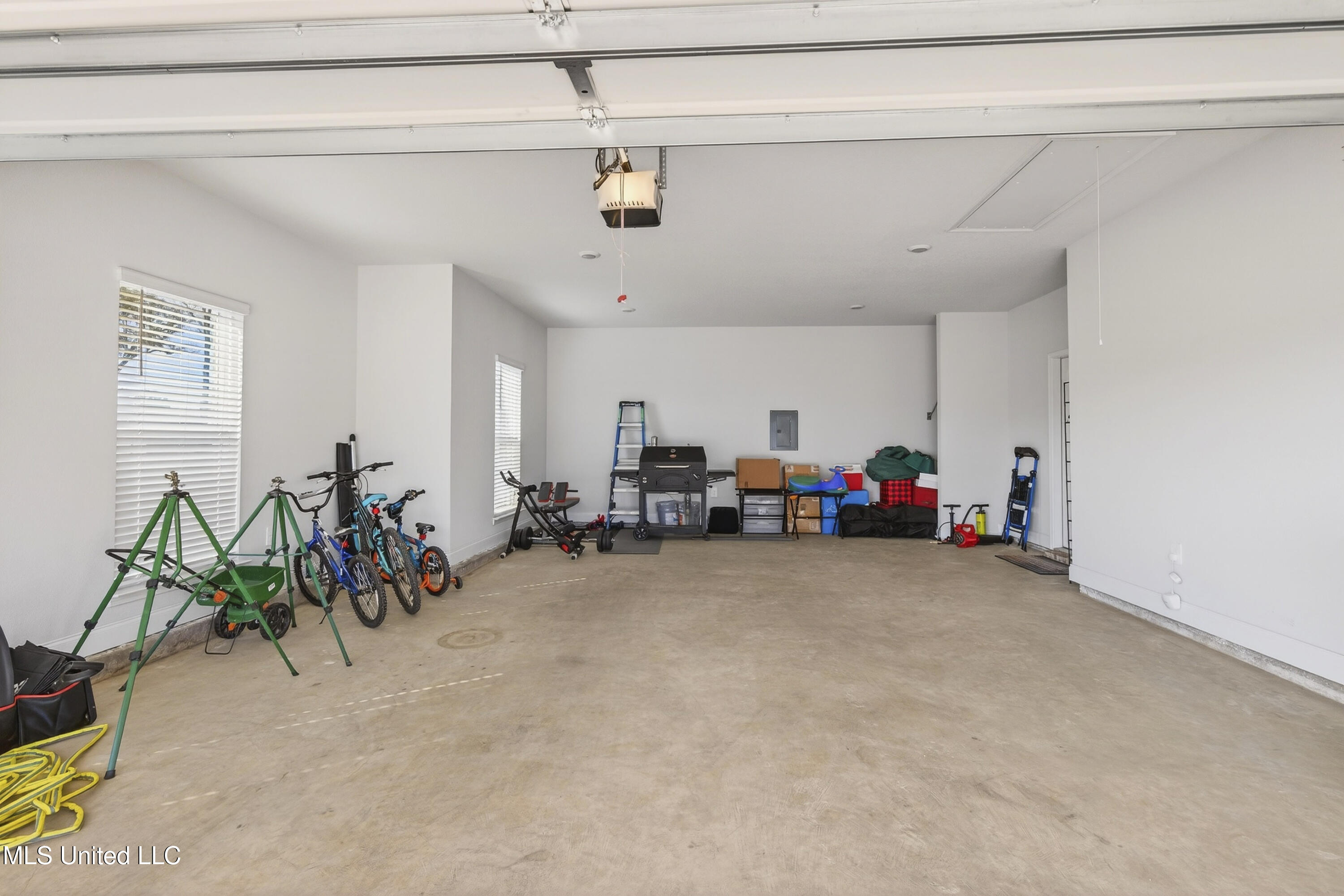 18927 Harrington Circle