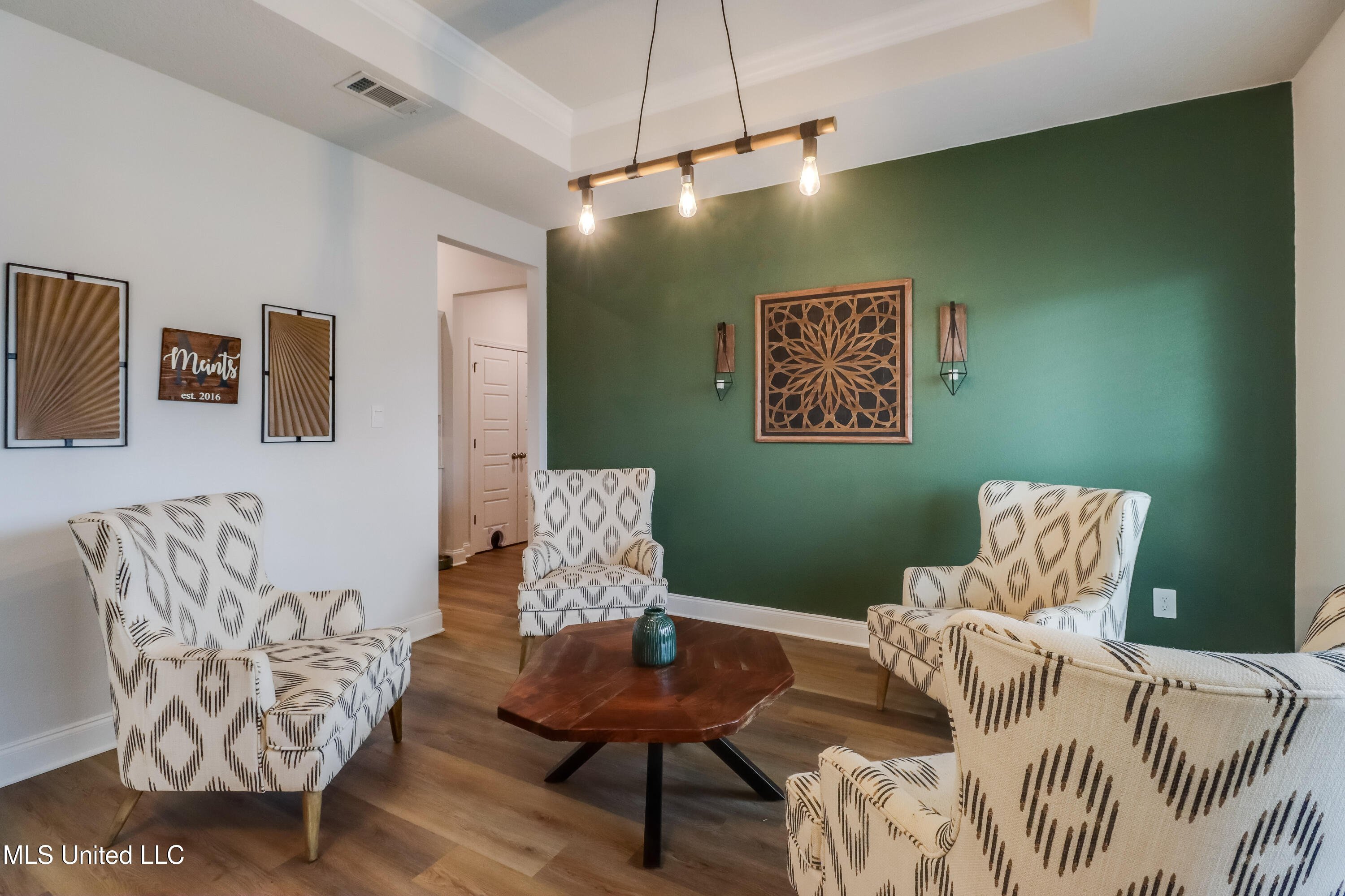 19040 Harrington Circle