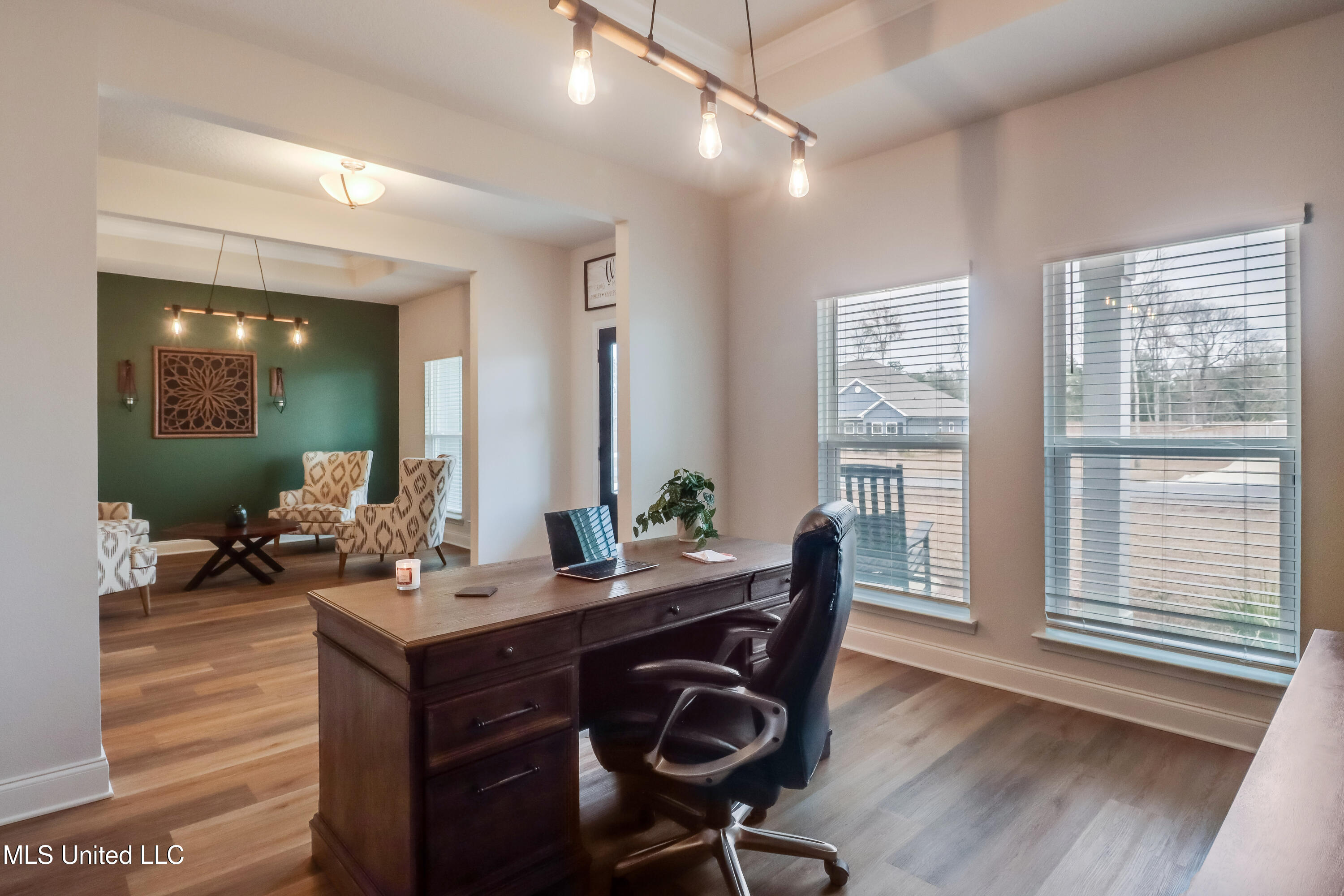 19040 Harrington Circle