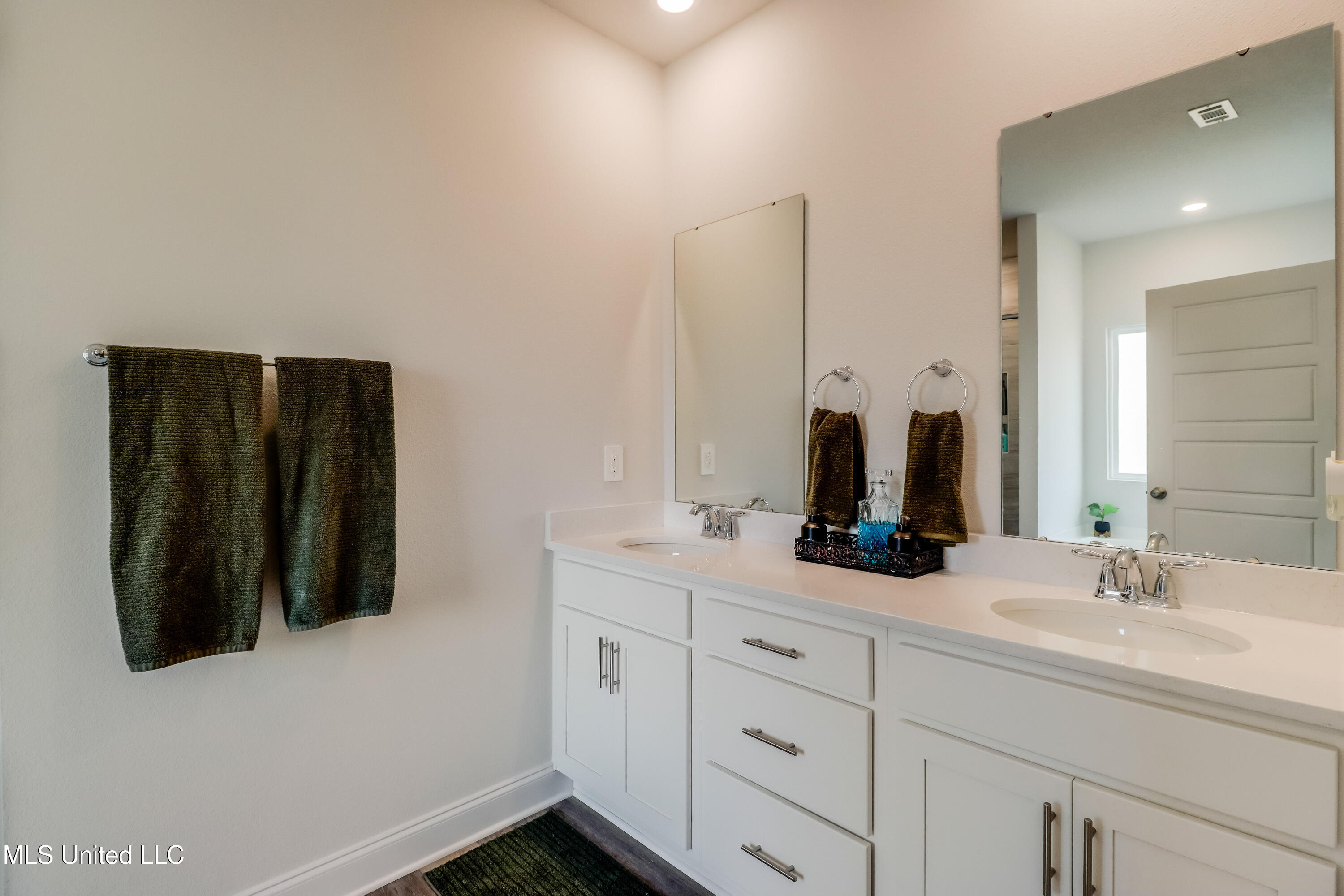 19040 Harrington Circle