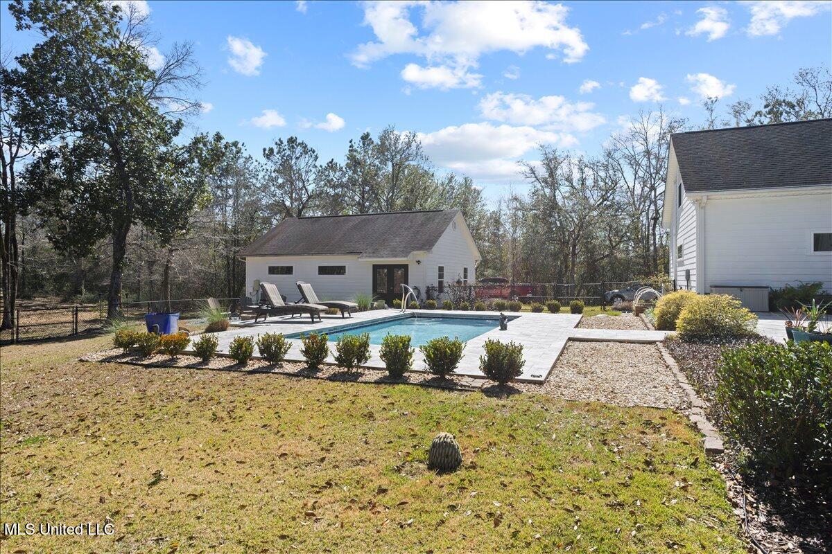 14301 Wolf Run Boulevard