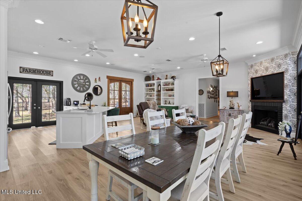 14301 Wolf Run Boulevard