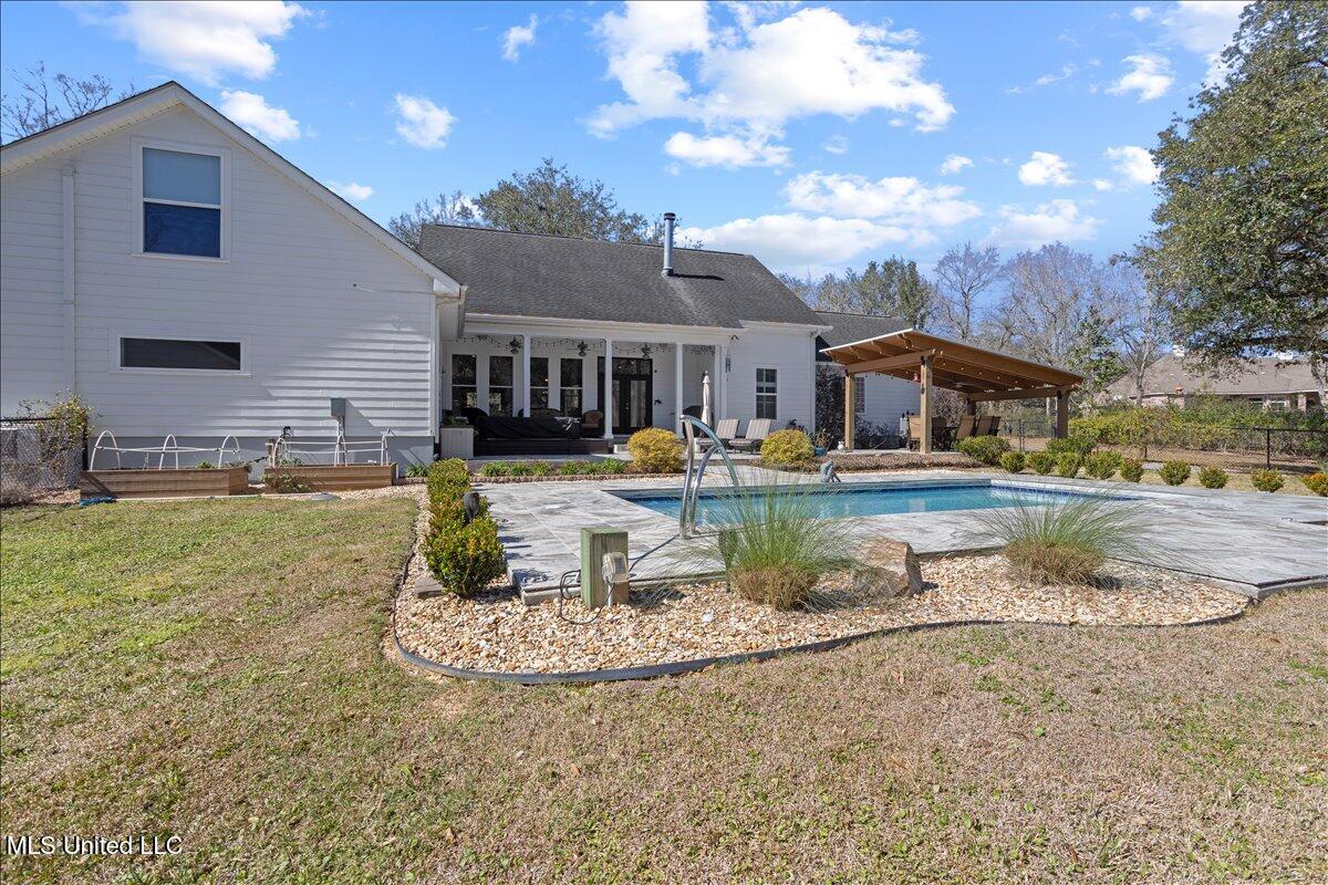 14301 Wolf Run Boulevard