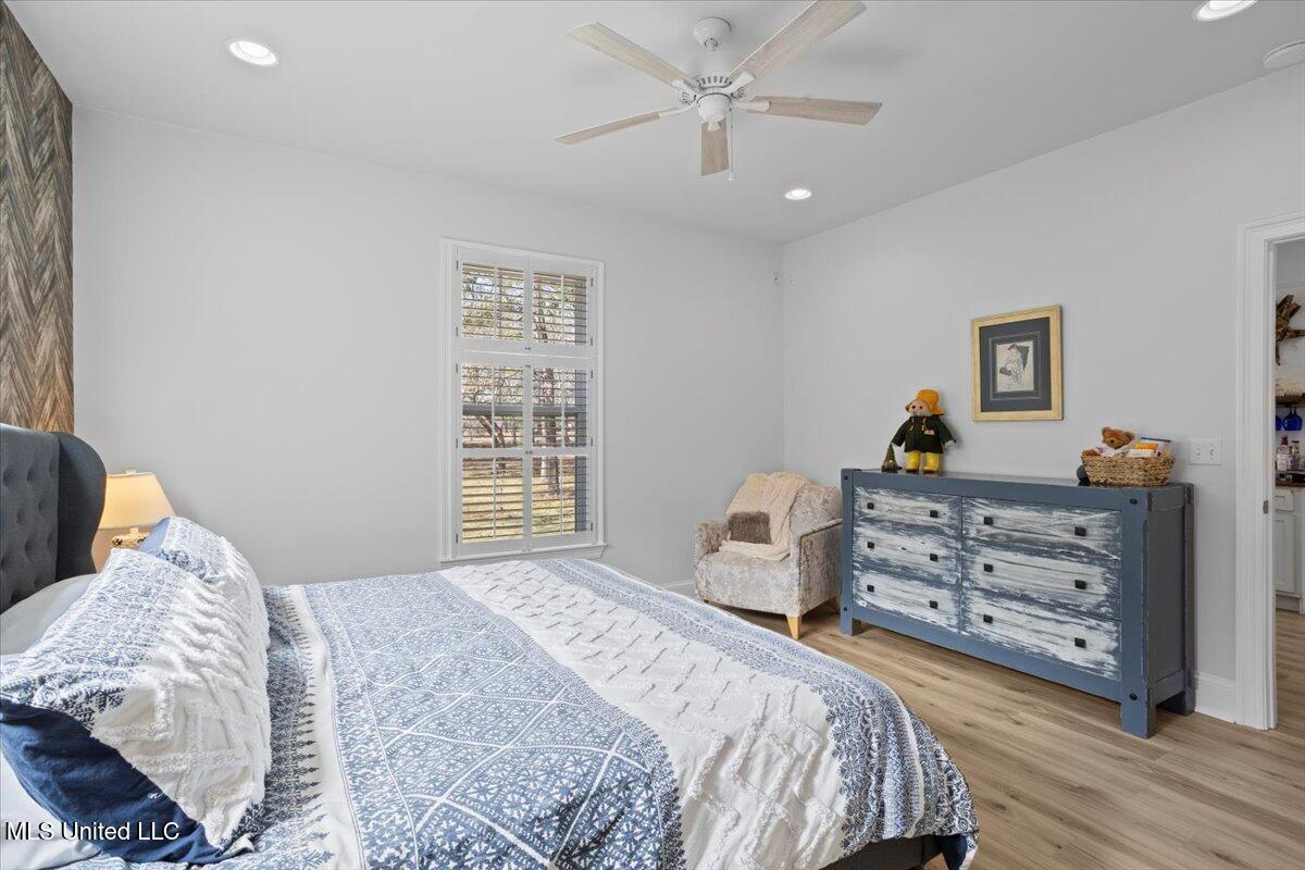 14301 Wolf Run Boulevard