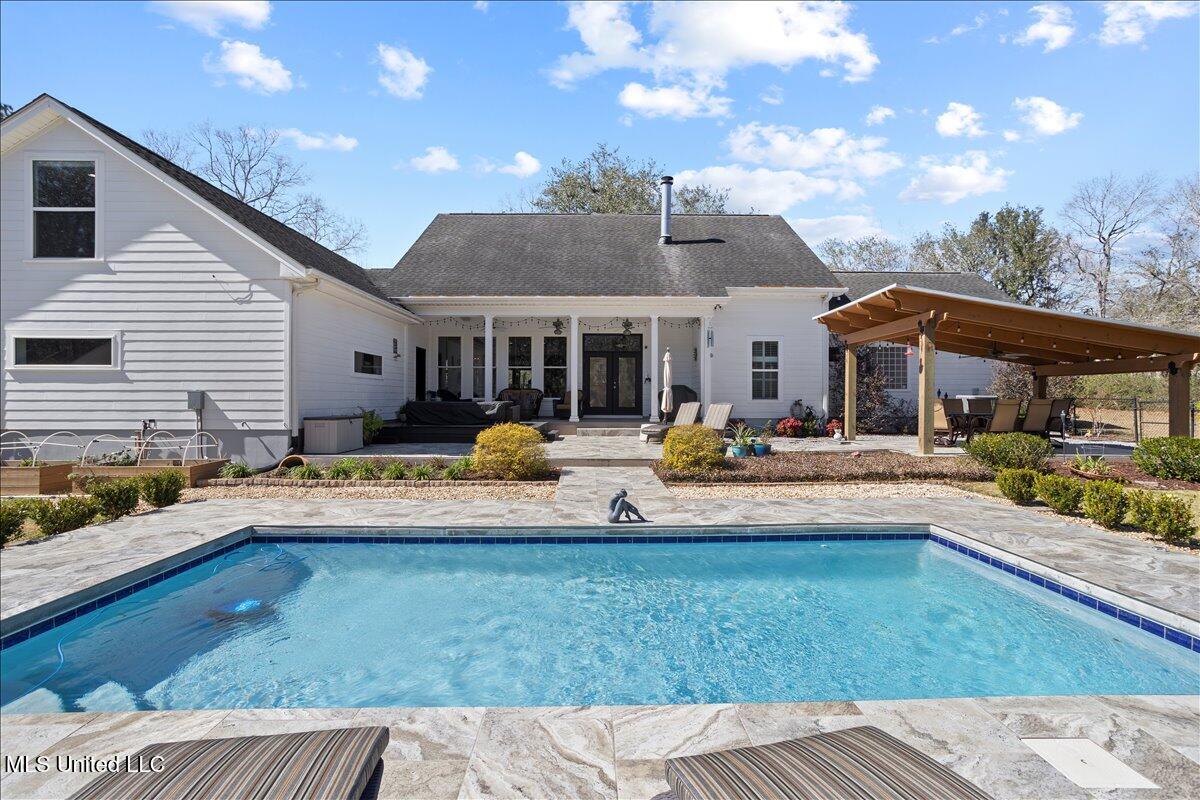 14301 Wolf Run Boulevard