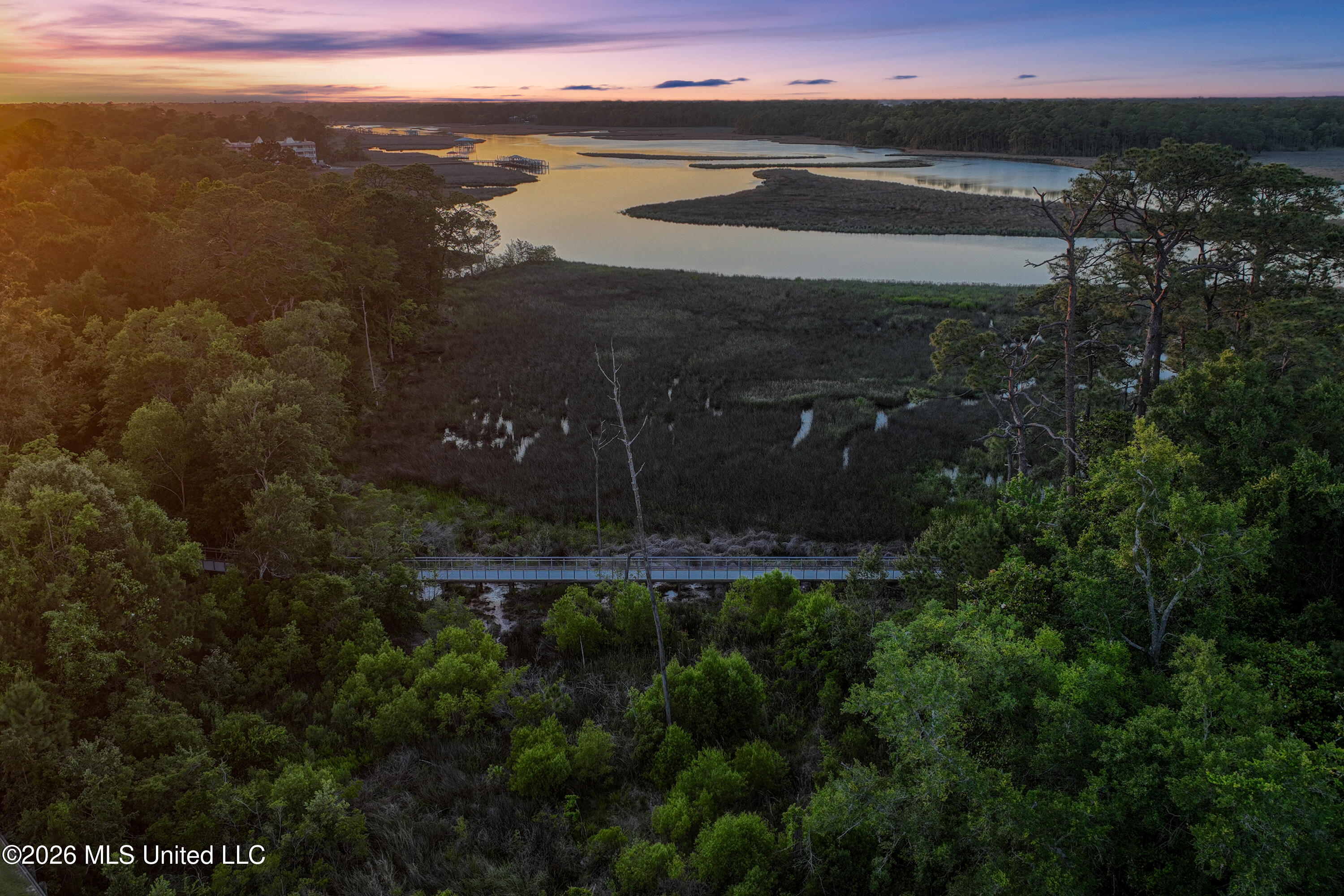 2501 Bienville Boulevard, 237