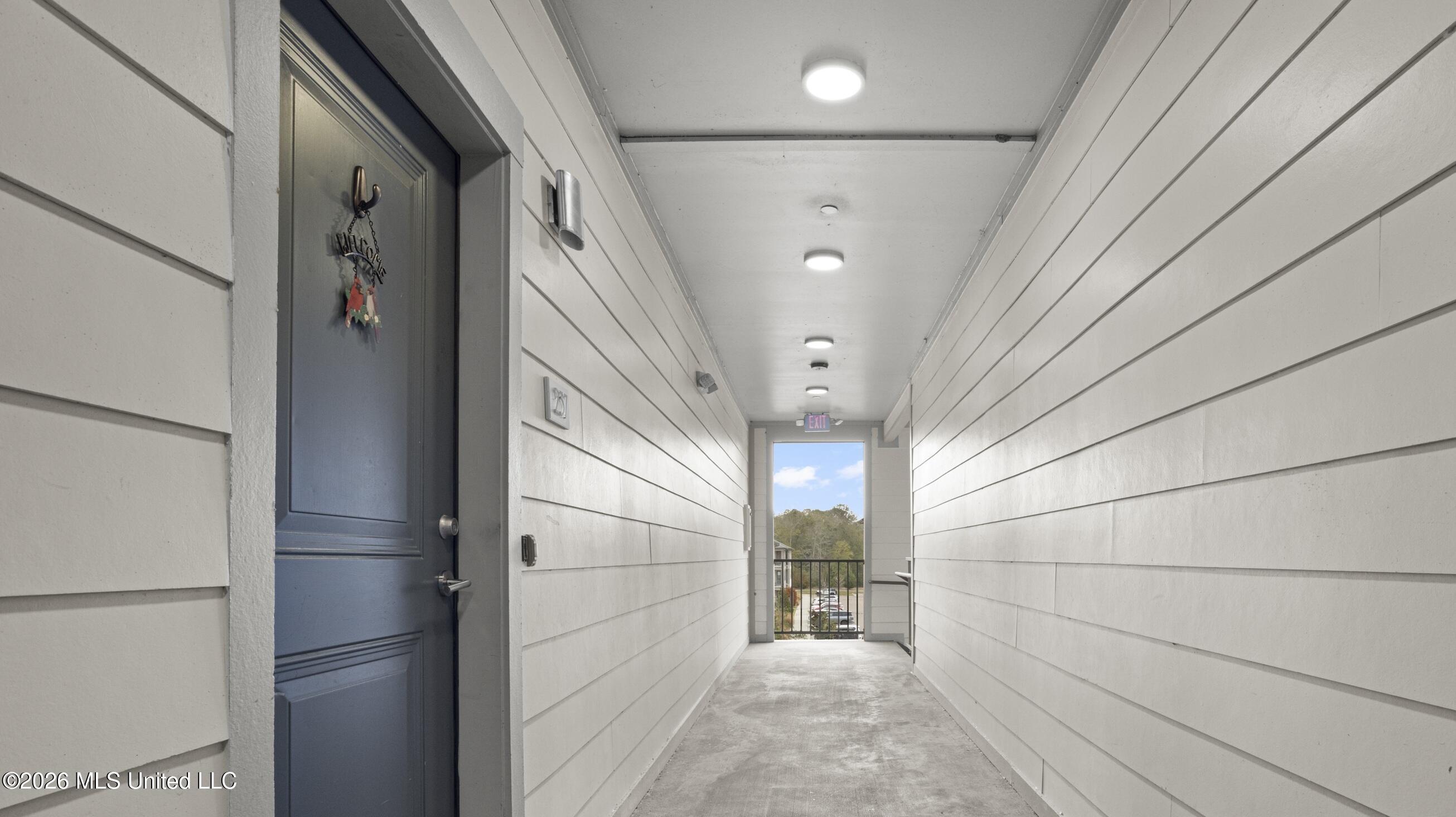 2501 Bienville Boulevard, 237