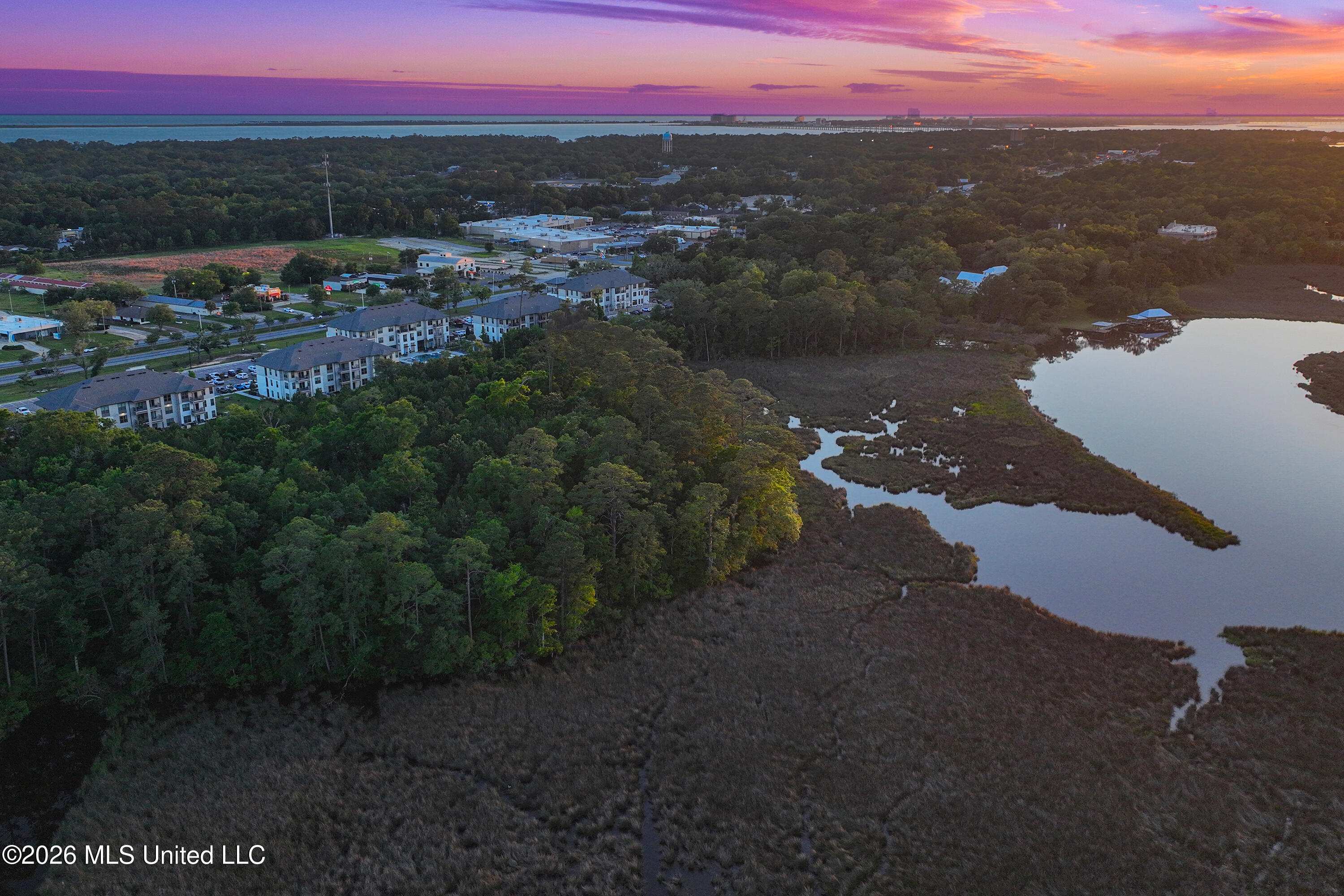 2501 Bienville Boulevard, 237