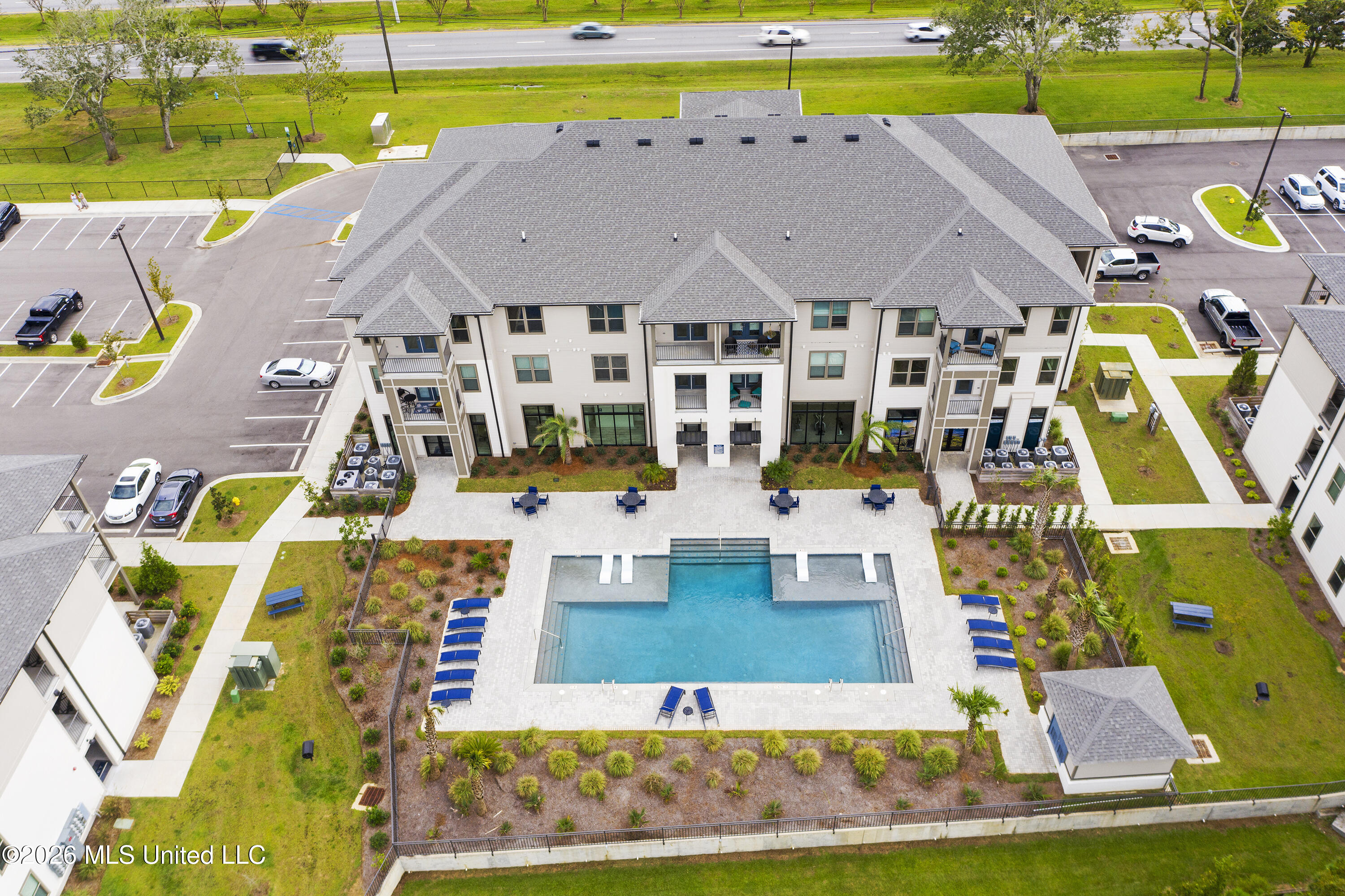 2501 Bienville Boulevard, 237