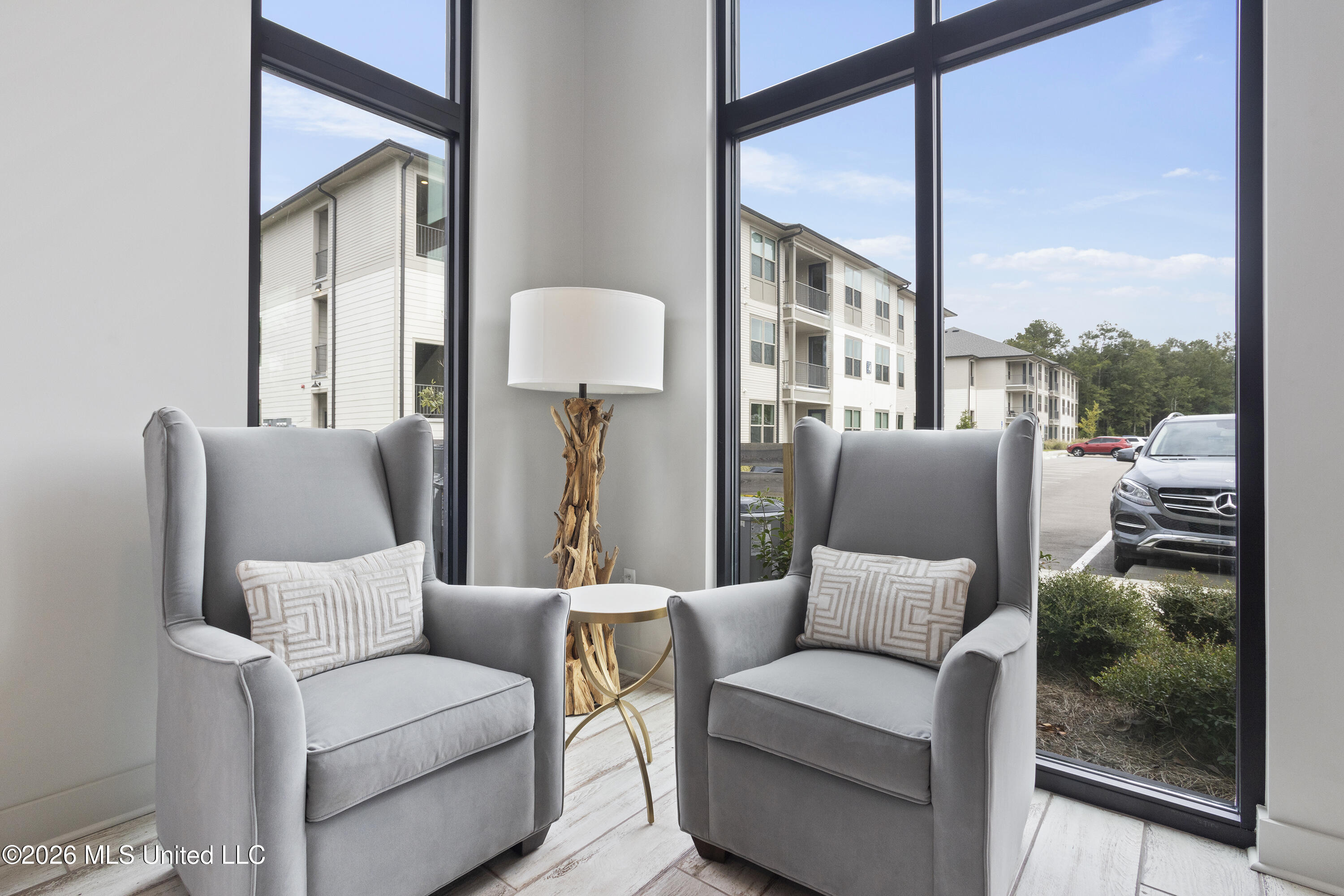 2501 Bienville Boulevard, 237