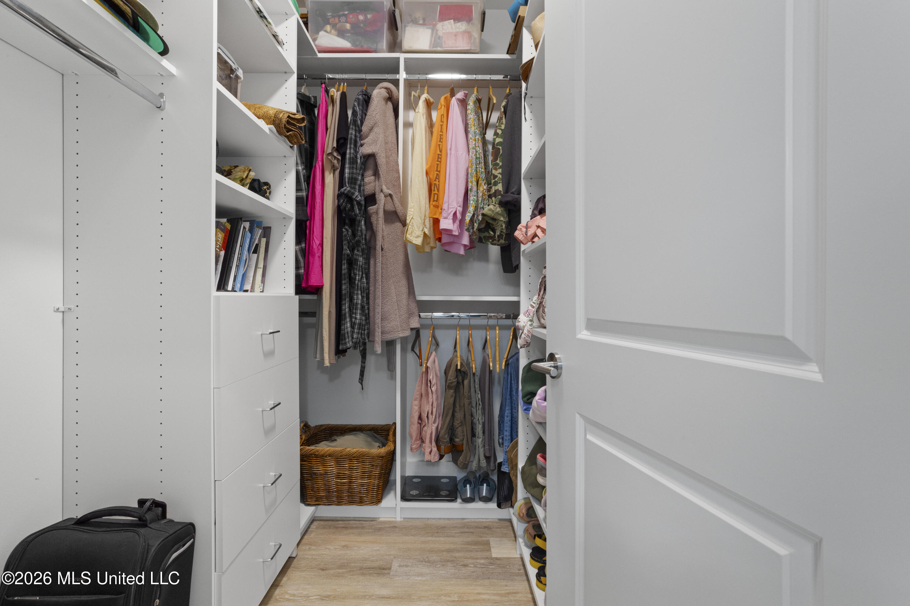 2501 Bienville Boulevard, 237