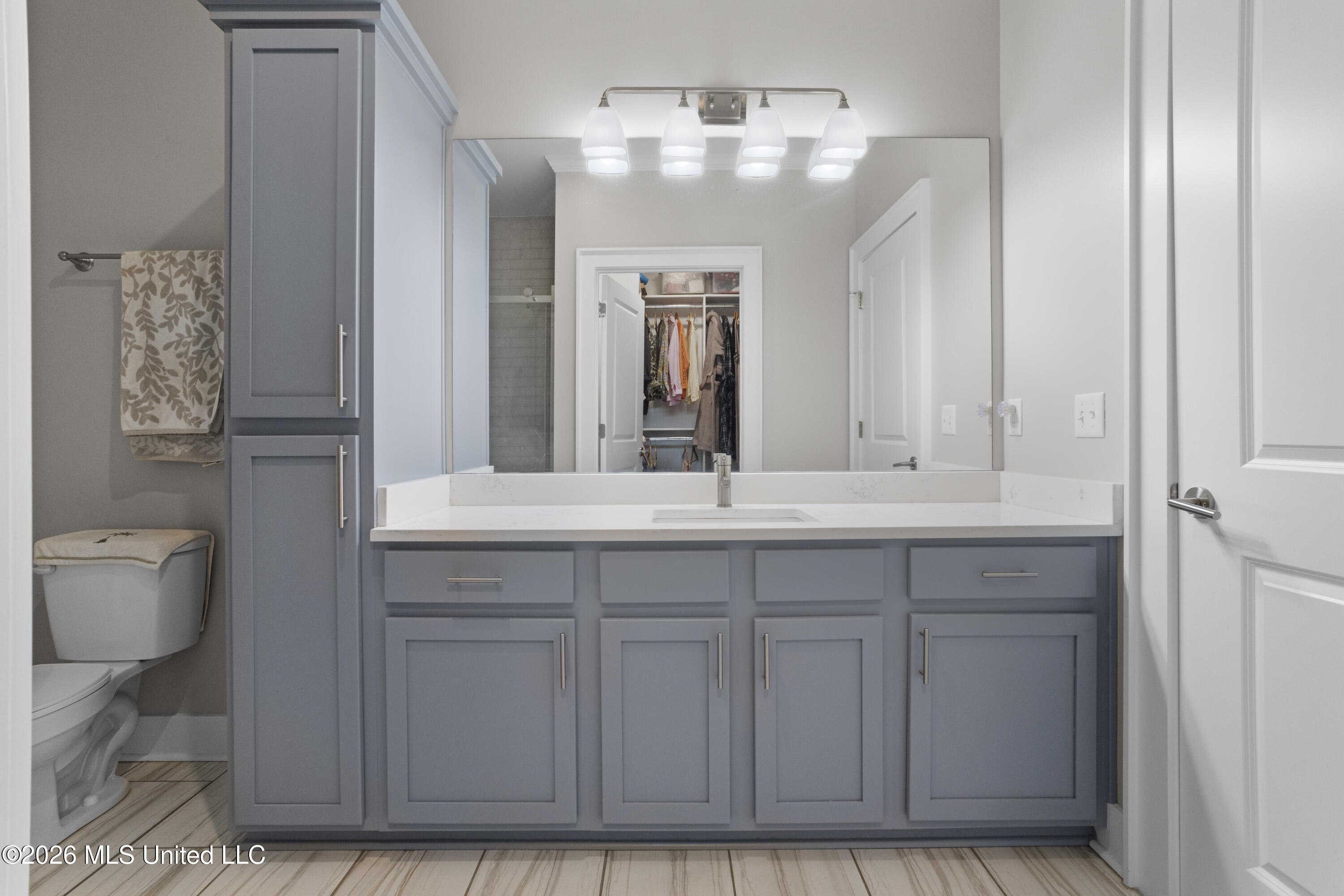 2501 Bienville Boulevard, 237