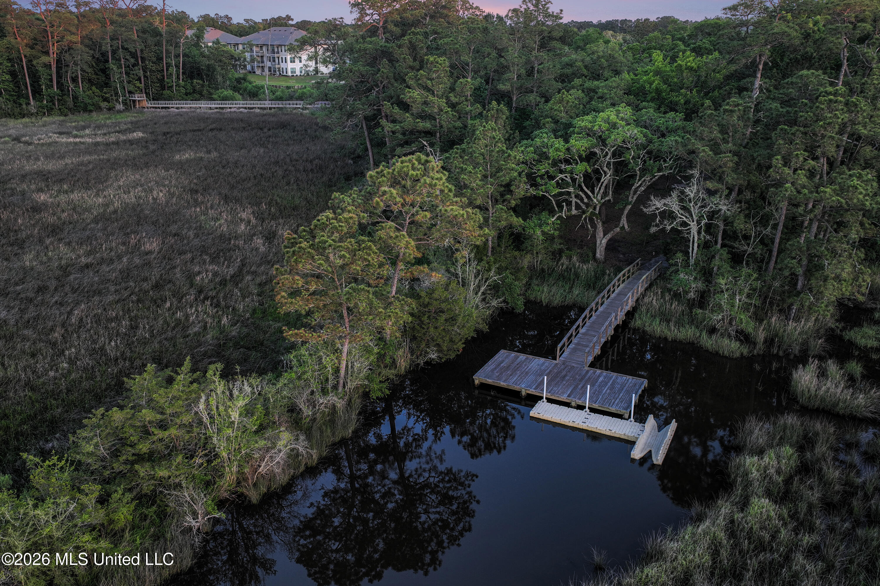 2501 Bienville Boulevard, 237