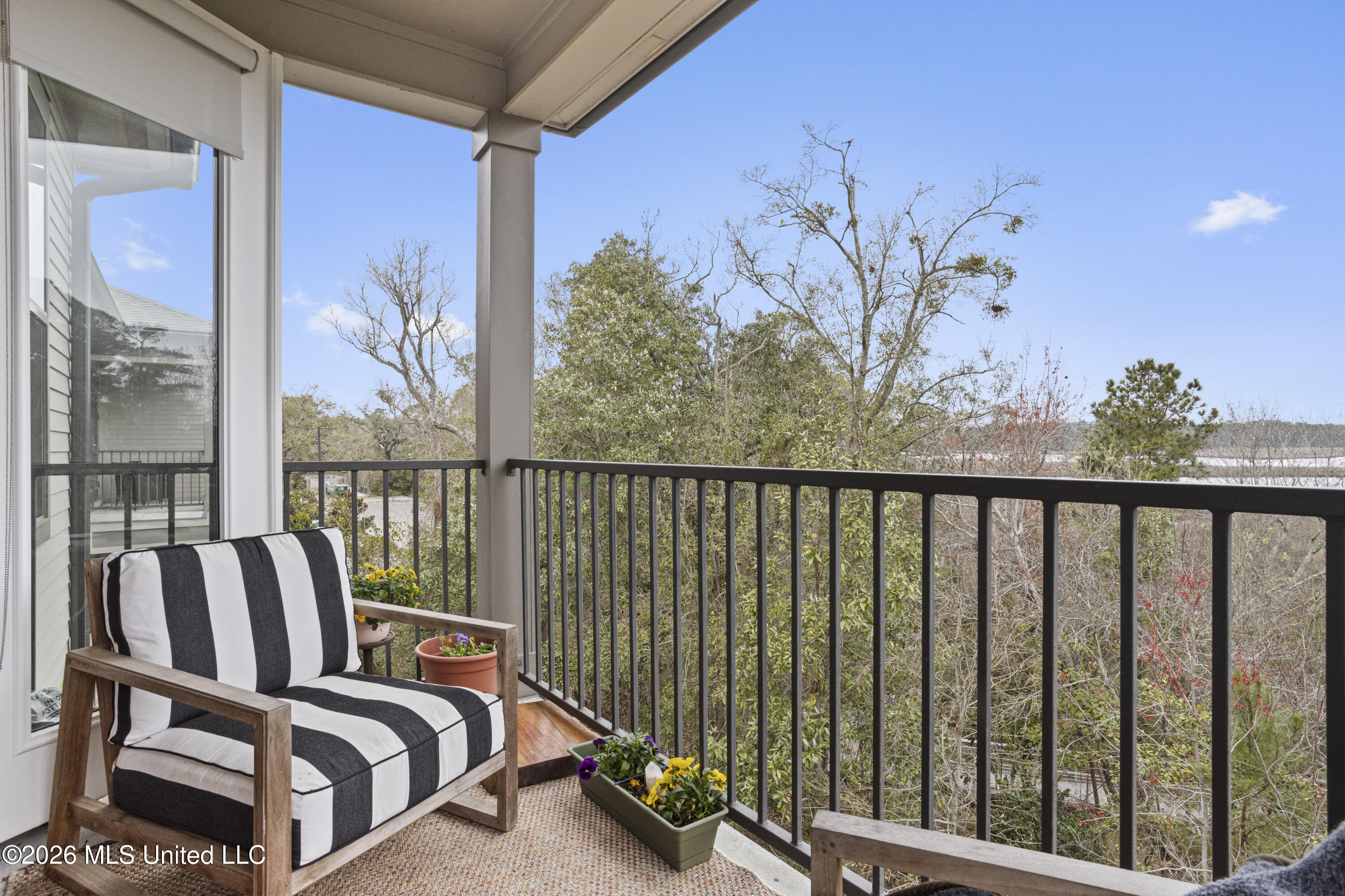 2501 Bienville Boulevard, 237