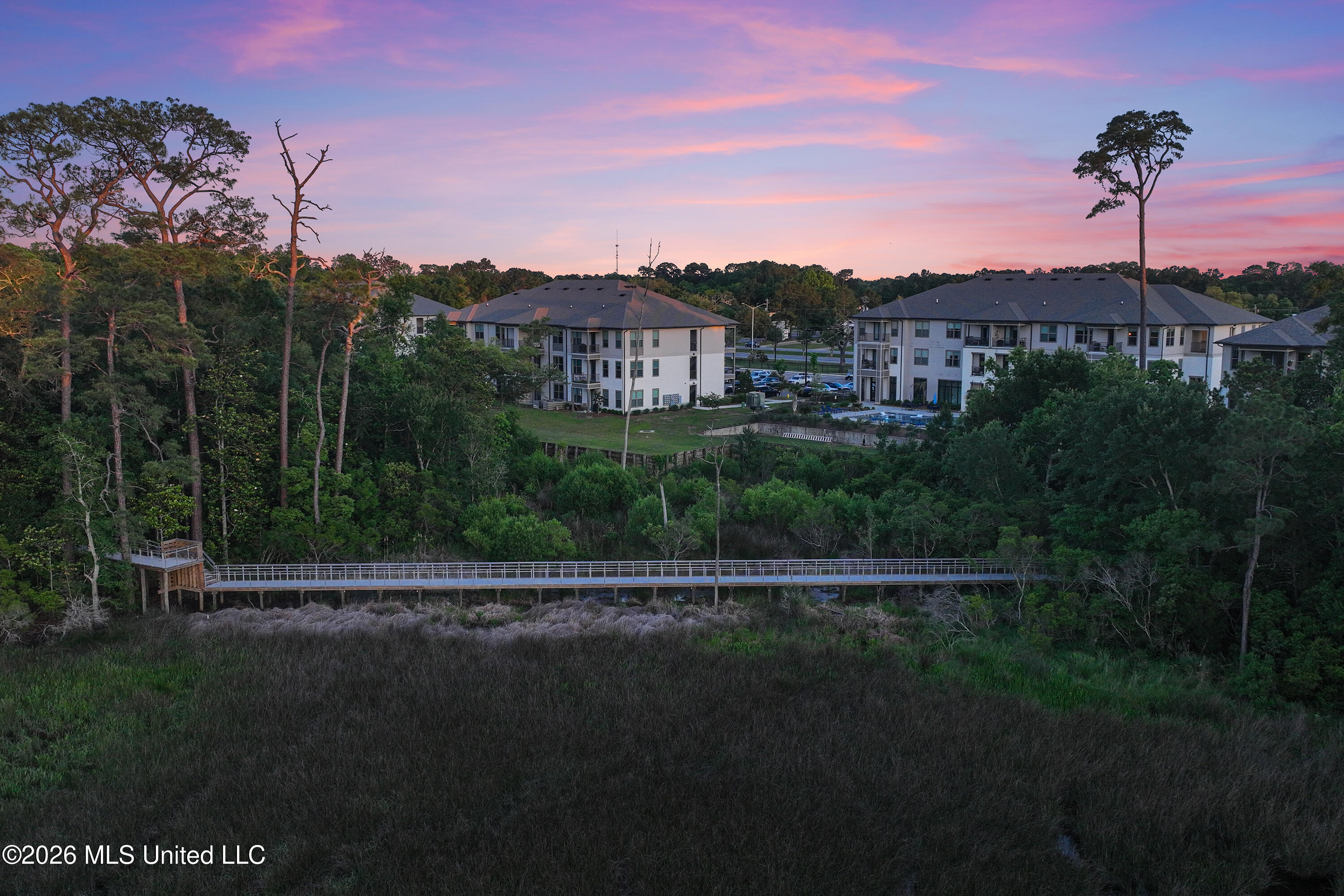 2501 Bienville Boulevard, 237