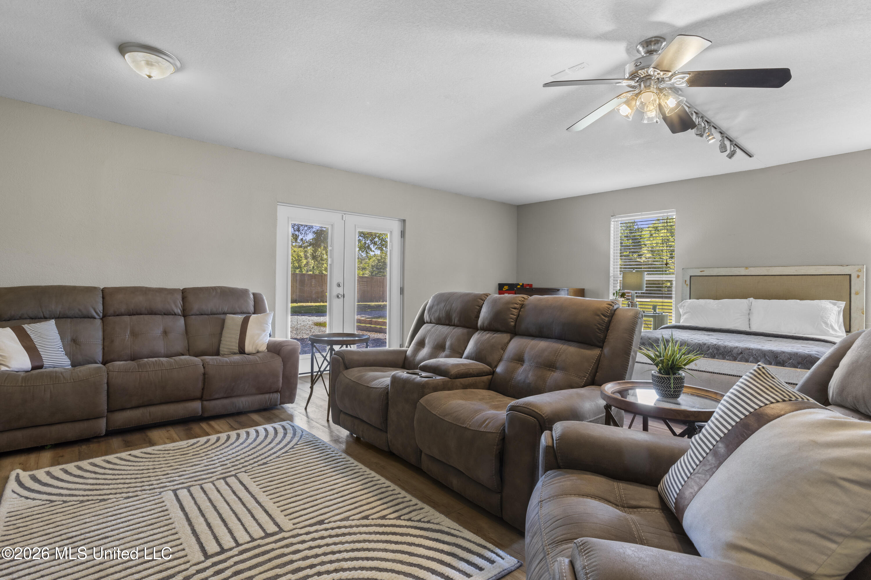 13394 W Echo Drive
