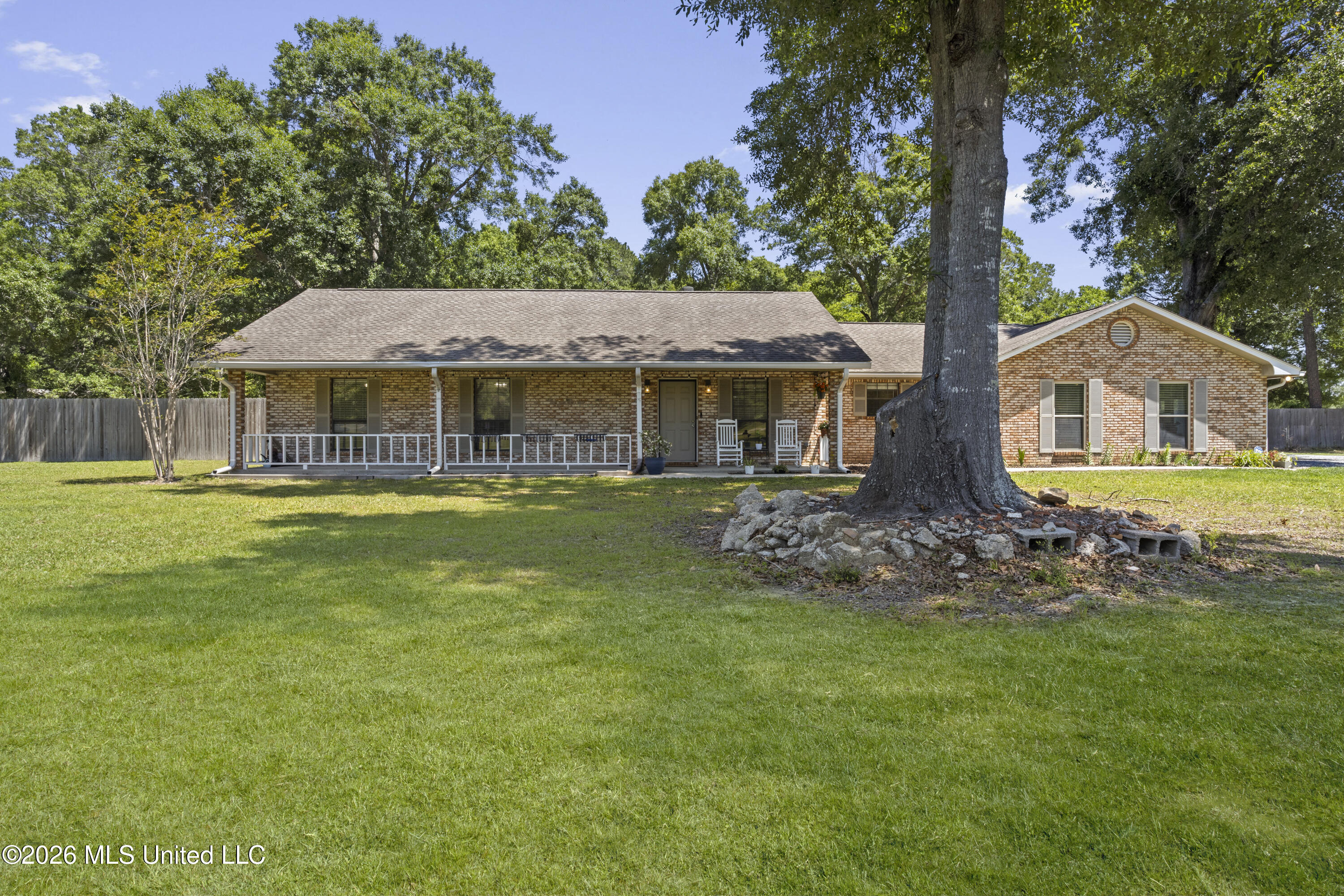 13394 W Echo Drive