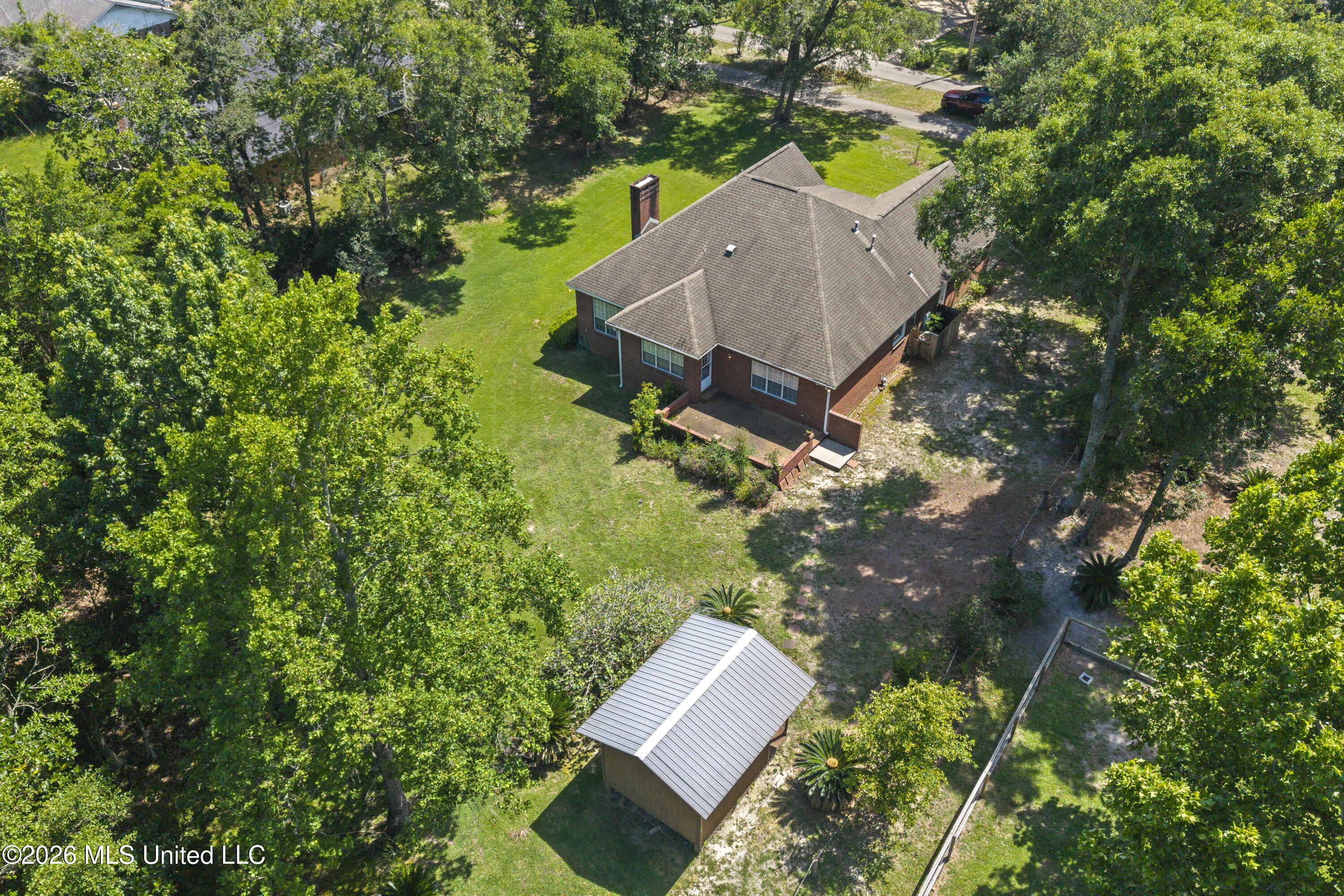 376 Lakeview Boulevard