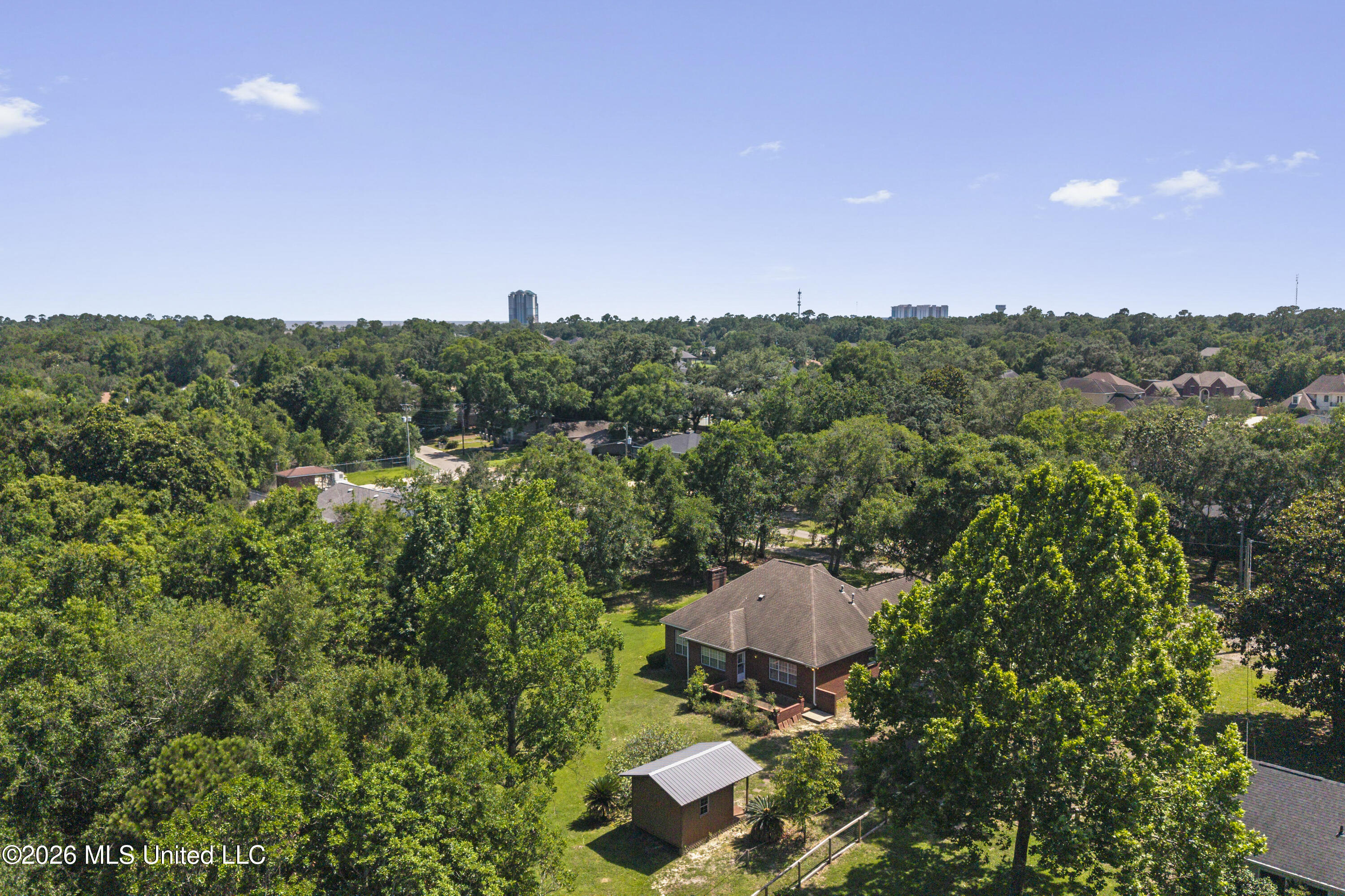 376 Lakeview Boulevard