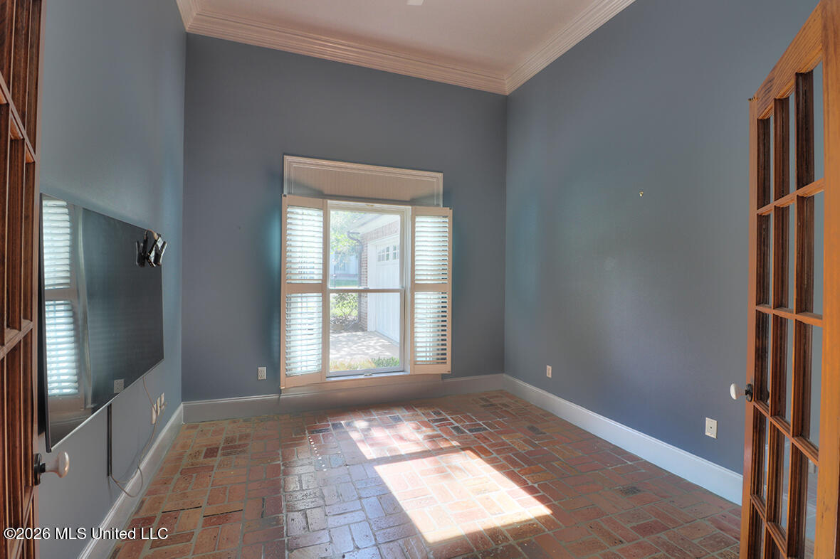 7388 Live Oak Way
