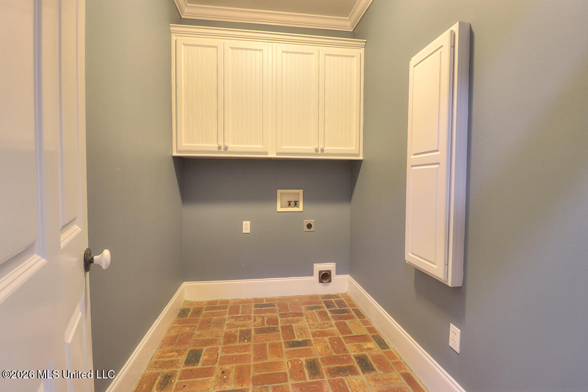 7388 Live Oak Way
